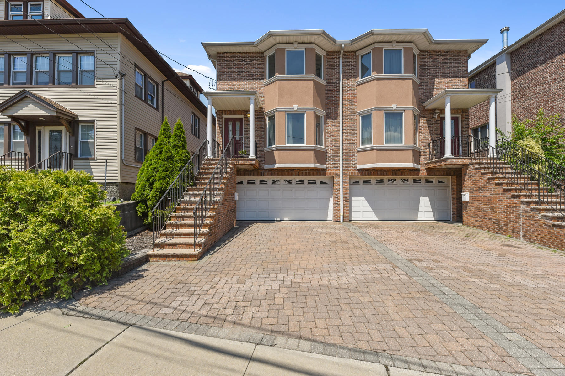 787 Edgewood Lane