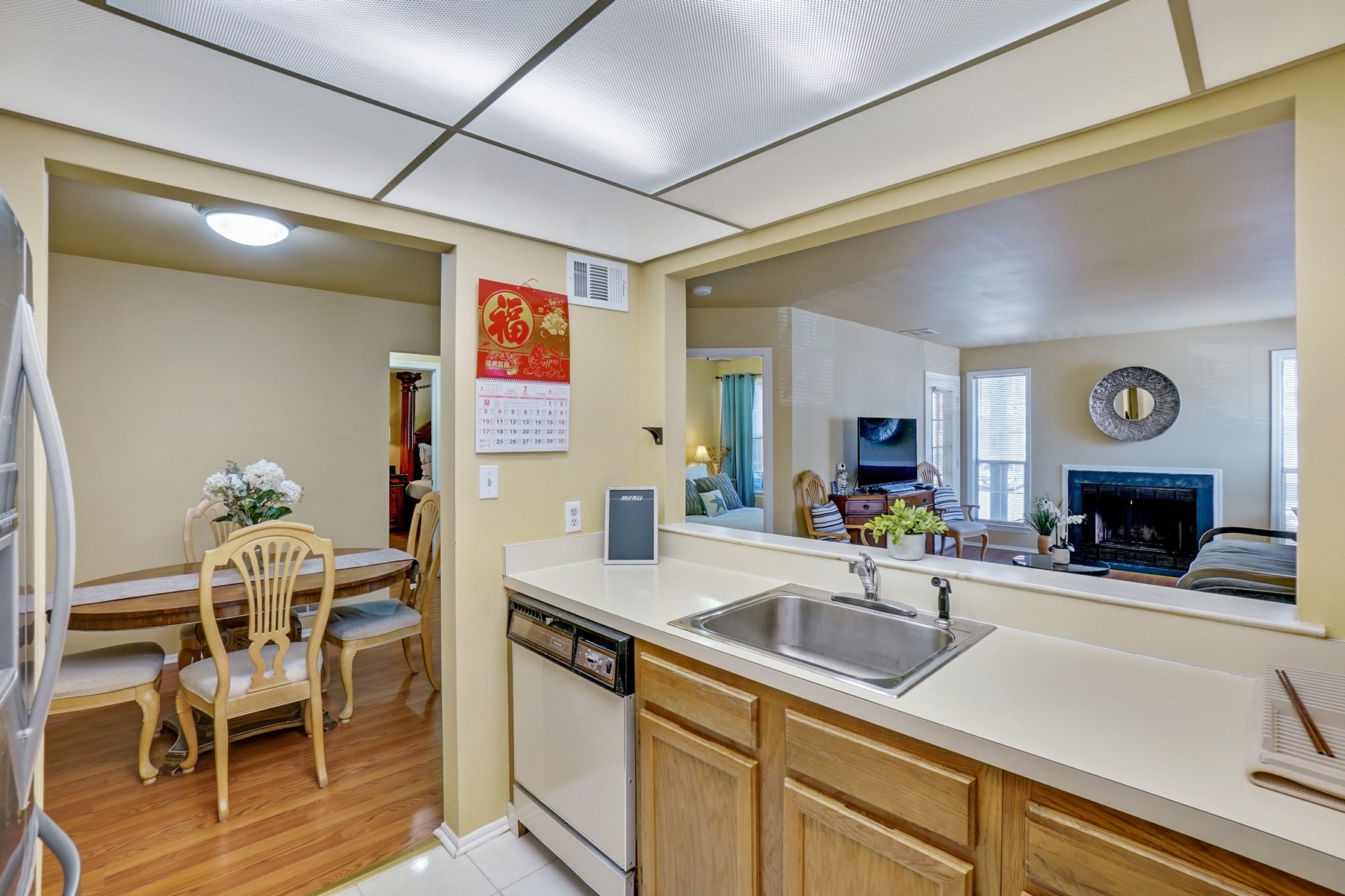 602 Deepdale Court, #7 