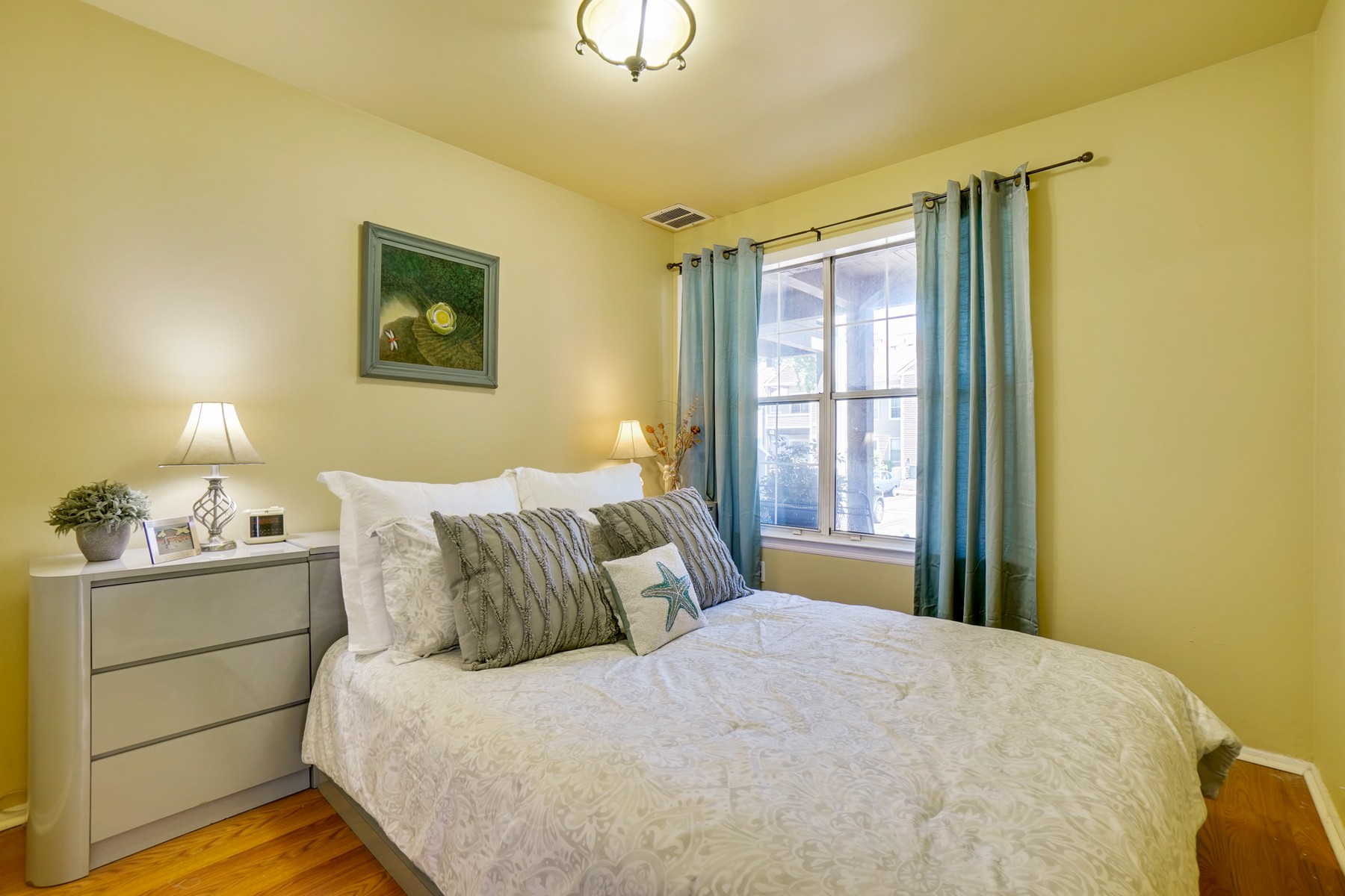 602 Deepdale Court, #7 