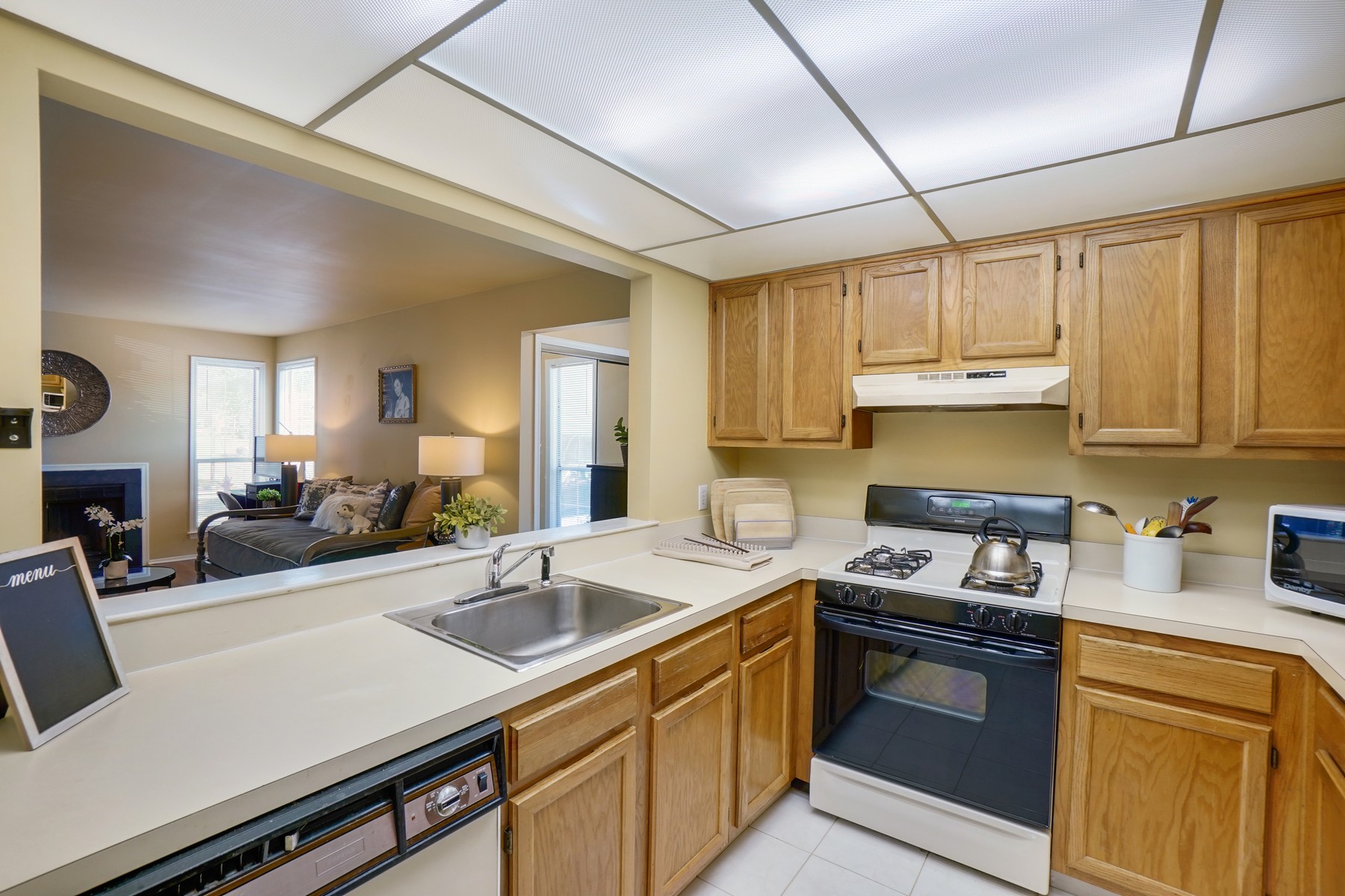 602 Deepdale Court, #7 
