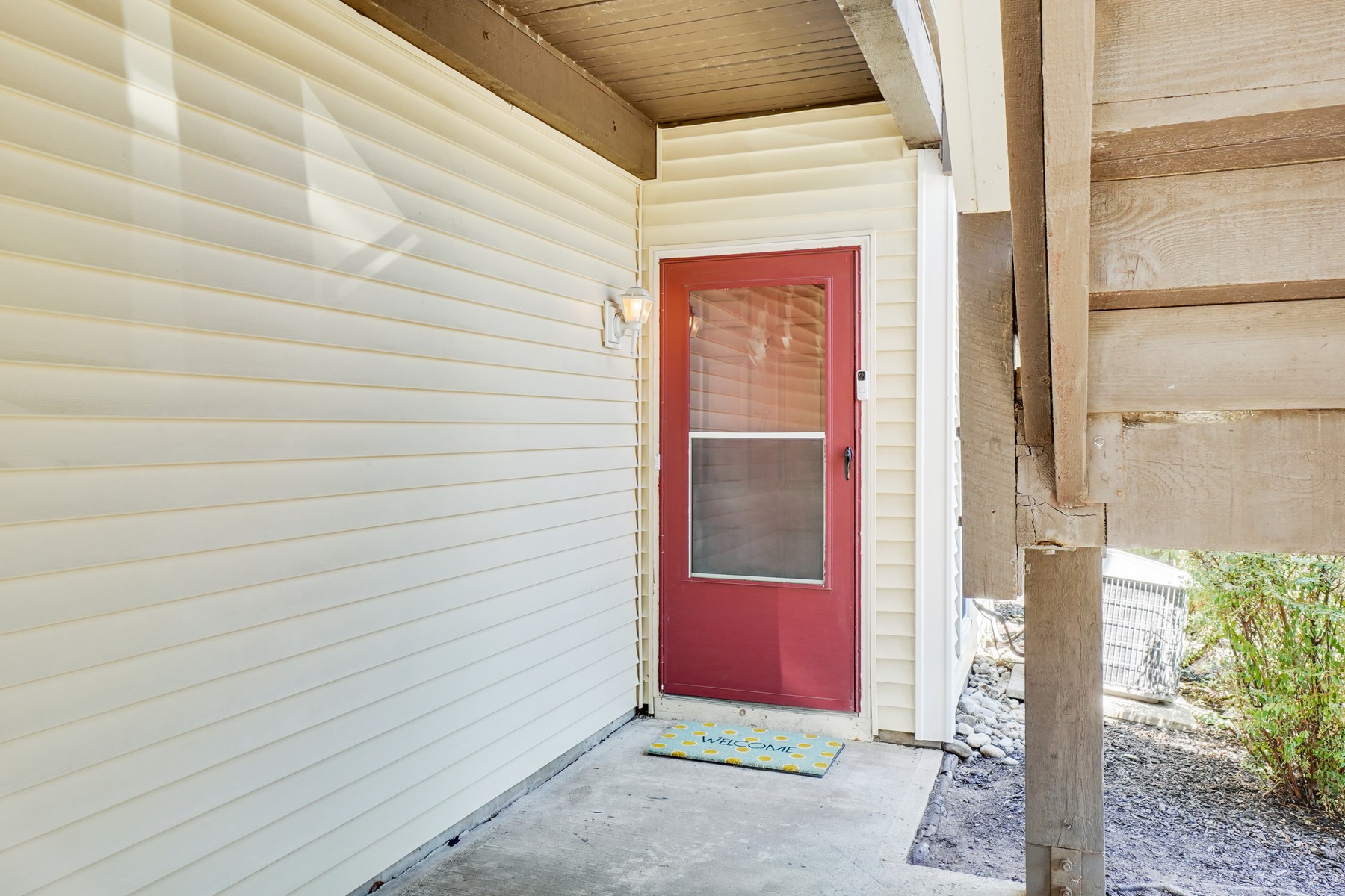 602 Deepdale Court, #7 