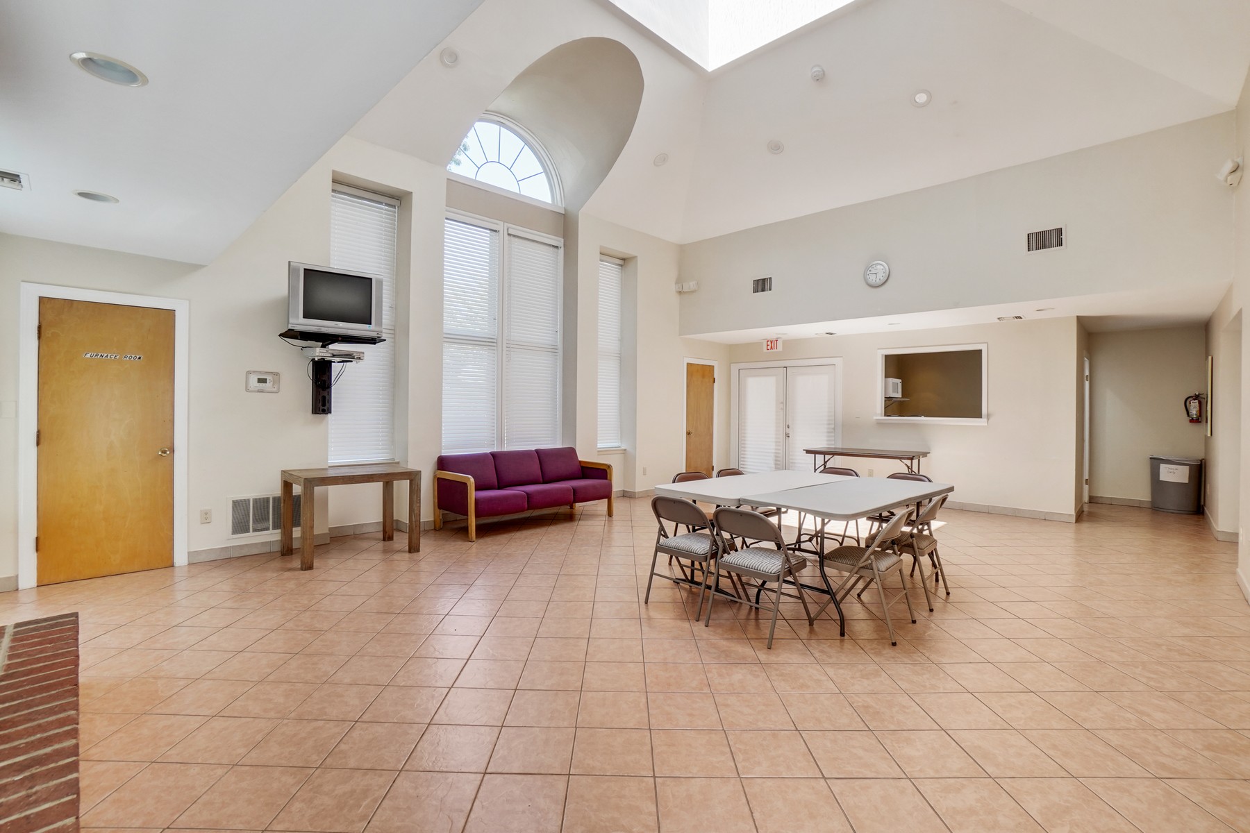 602 Deepdale Court, #7 