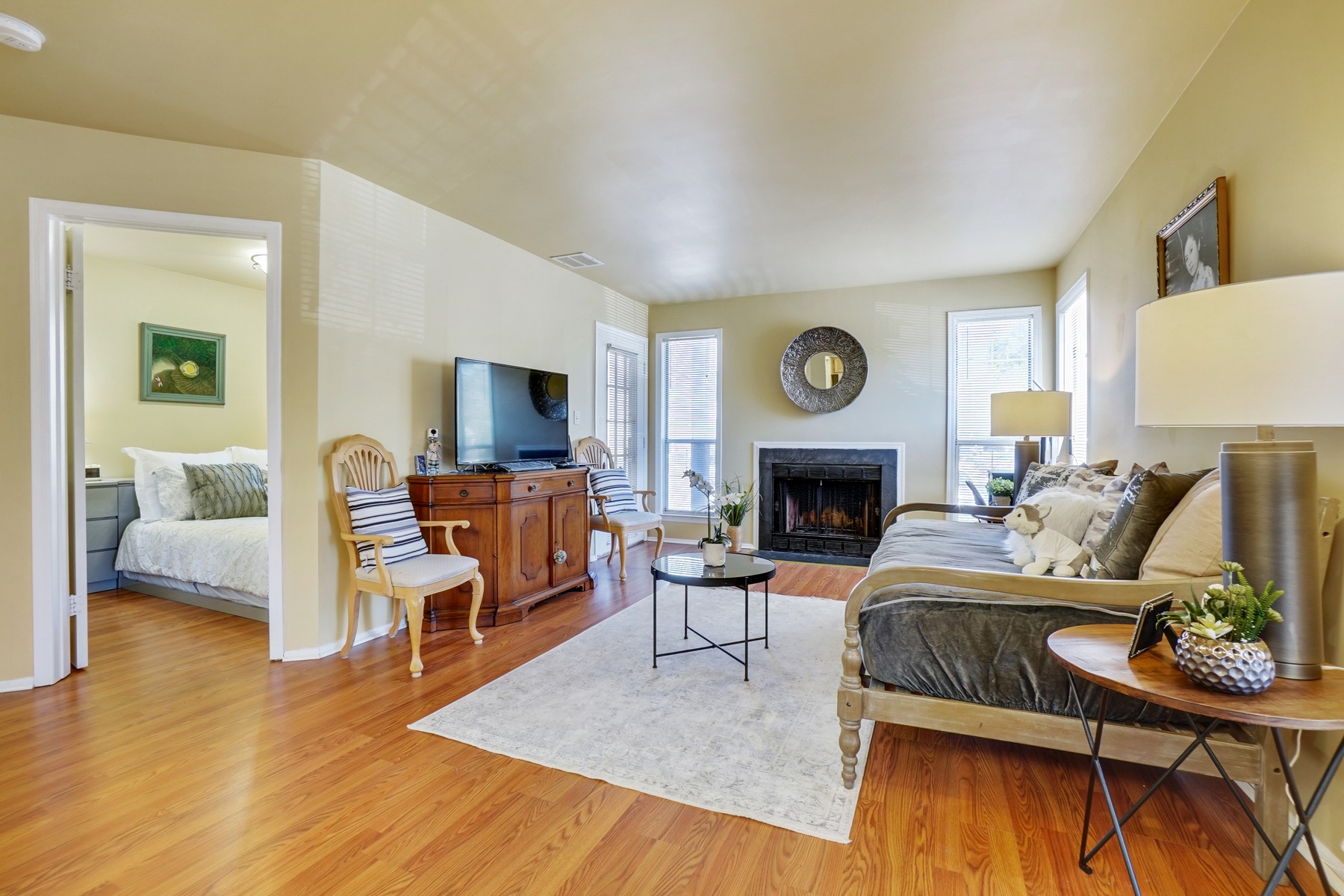 602 Deepdale Court, #7 