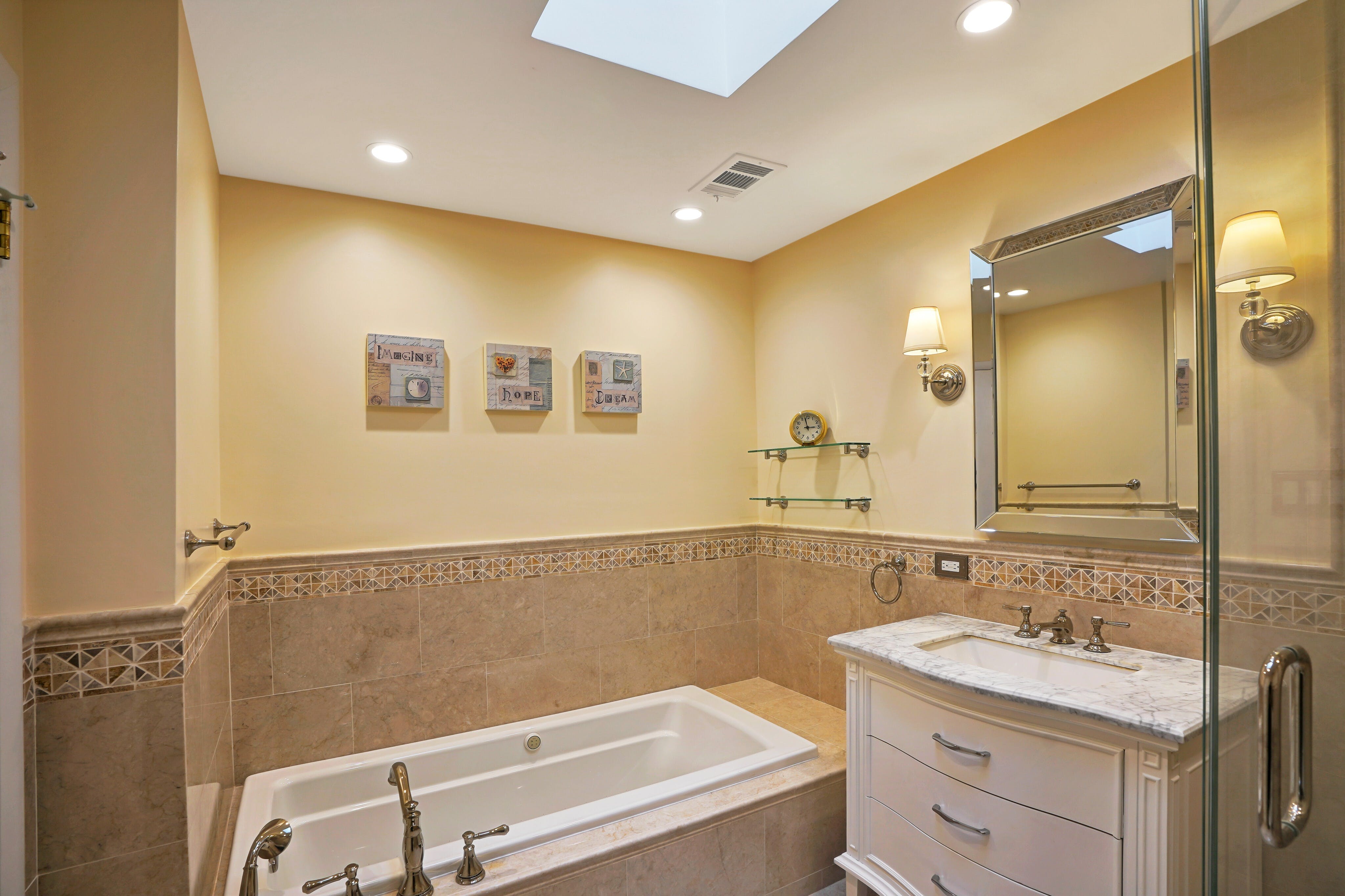 21 Grand Cove Way, #C-21