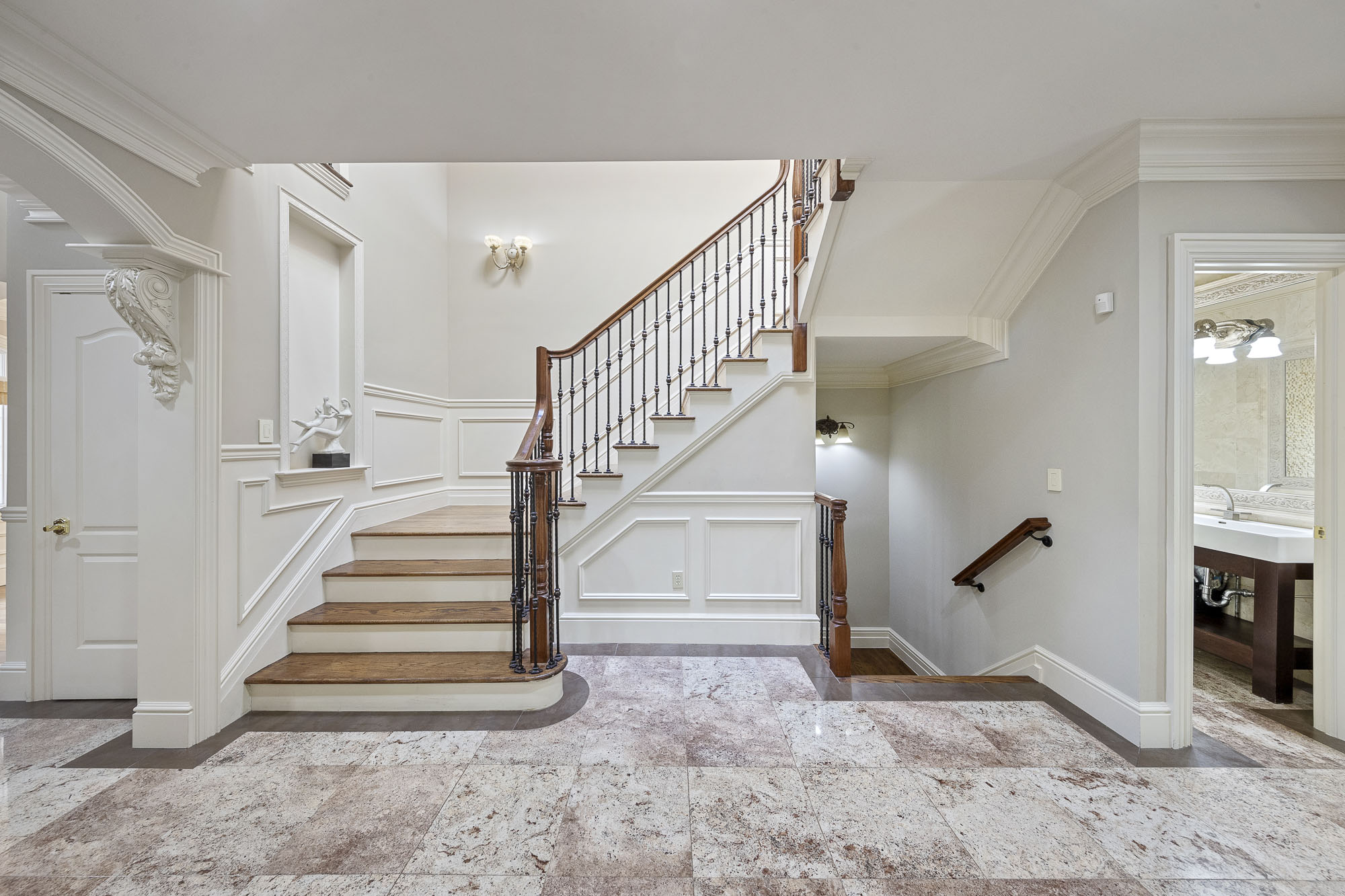 32 Lenox Avenue