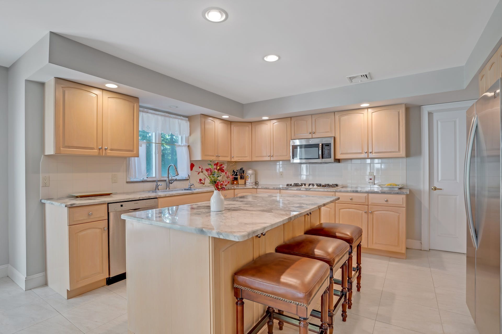 6 Maple Avenue