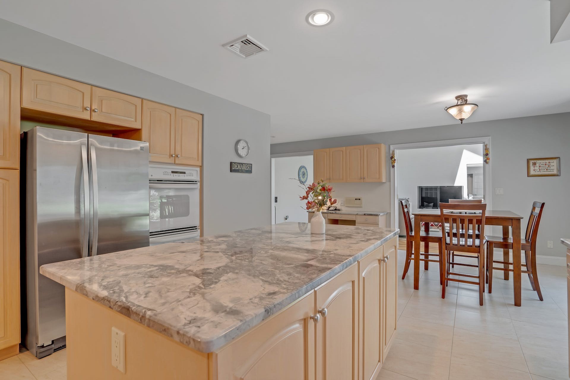 6 Maple Avenue