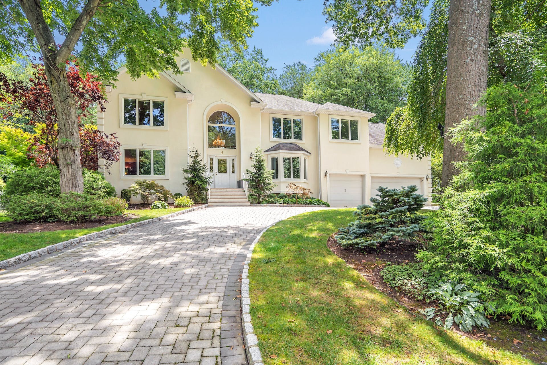 6 Maple Avenue