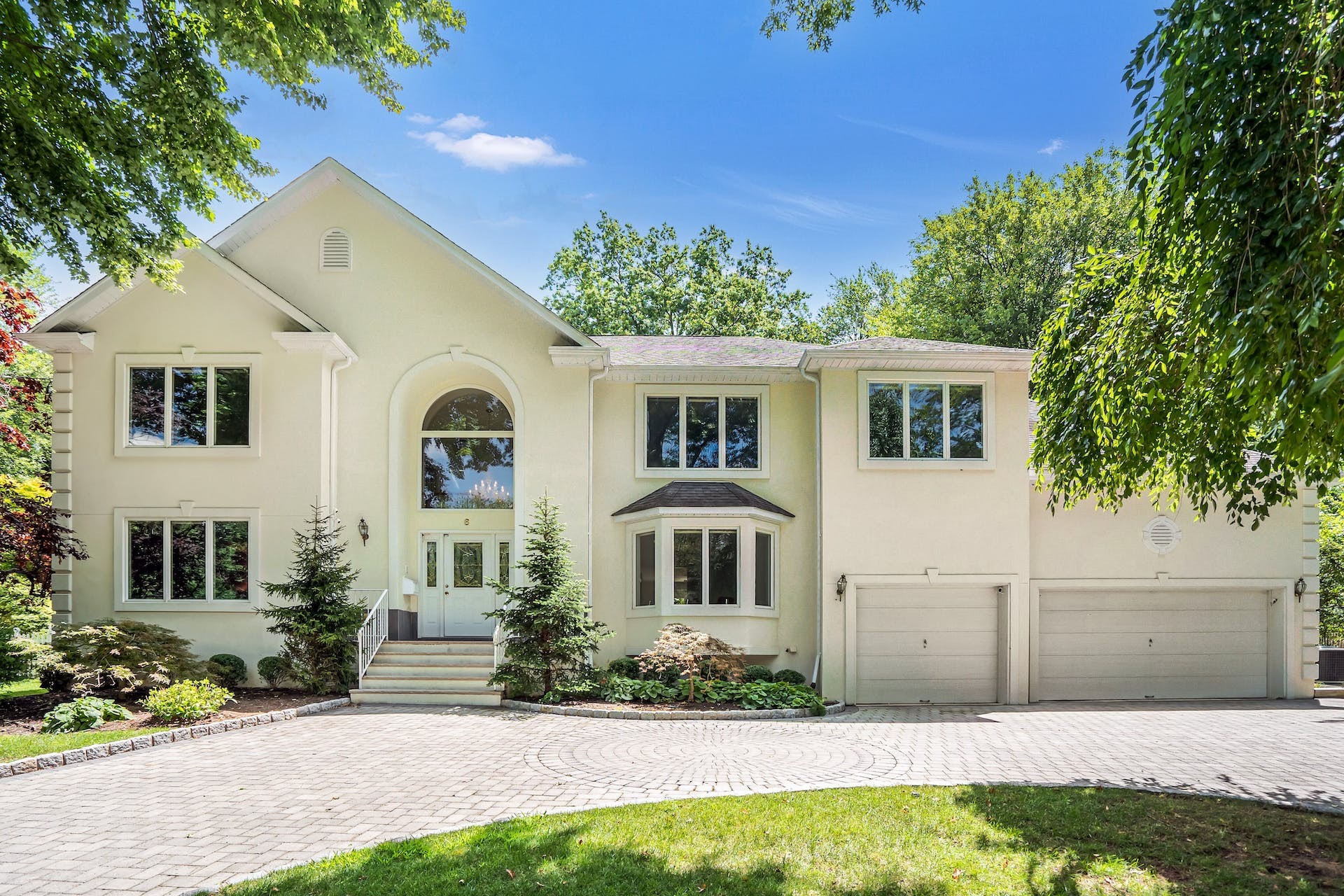 6 Maple Avenue