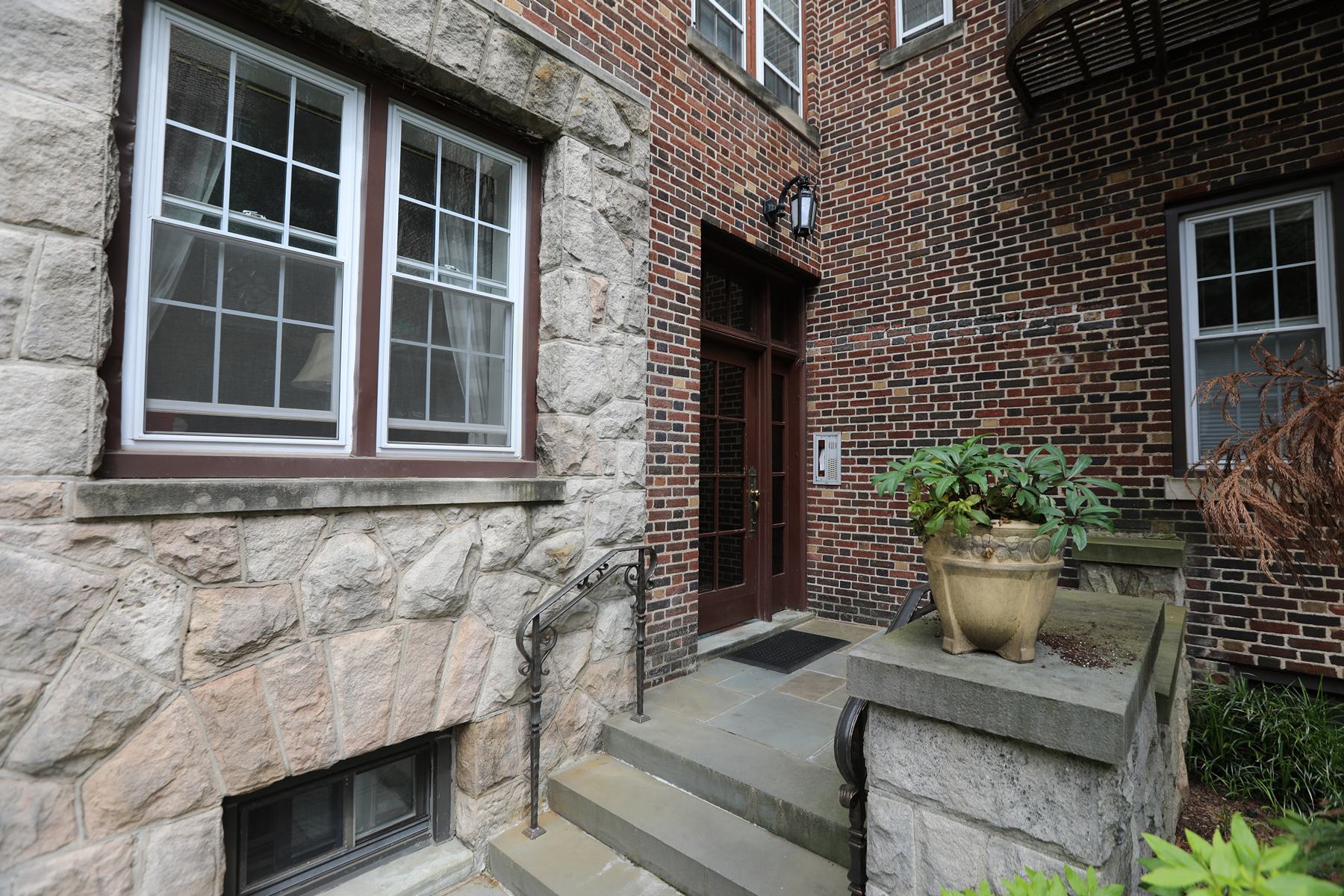 275 Engle Street, #K2