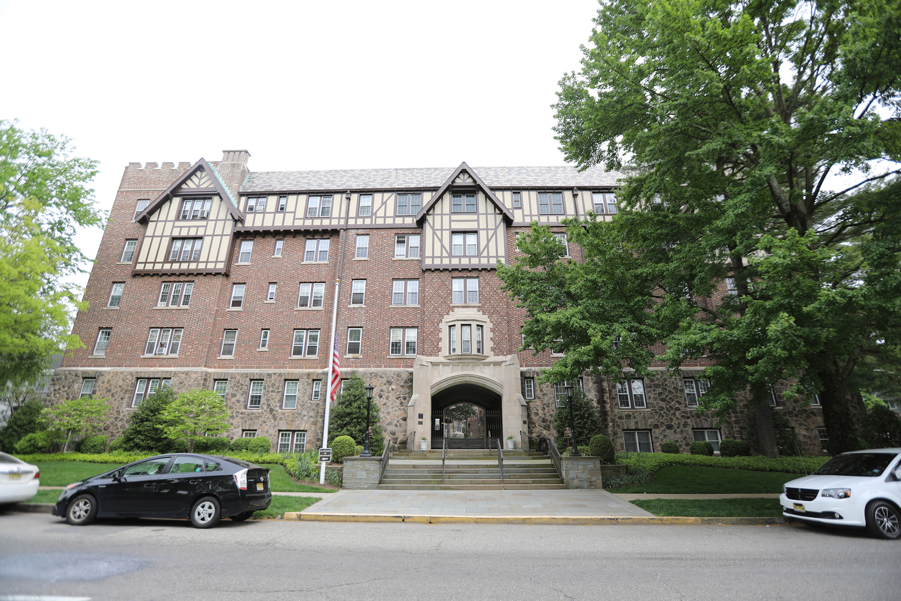 275 Engle Street, #K2