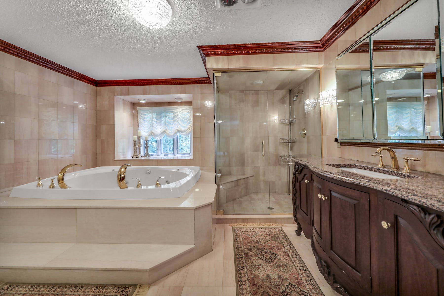5 Glenwood Drive