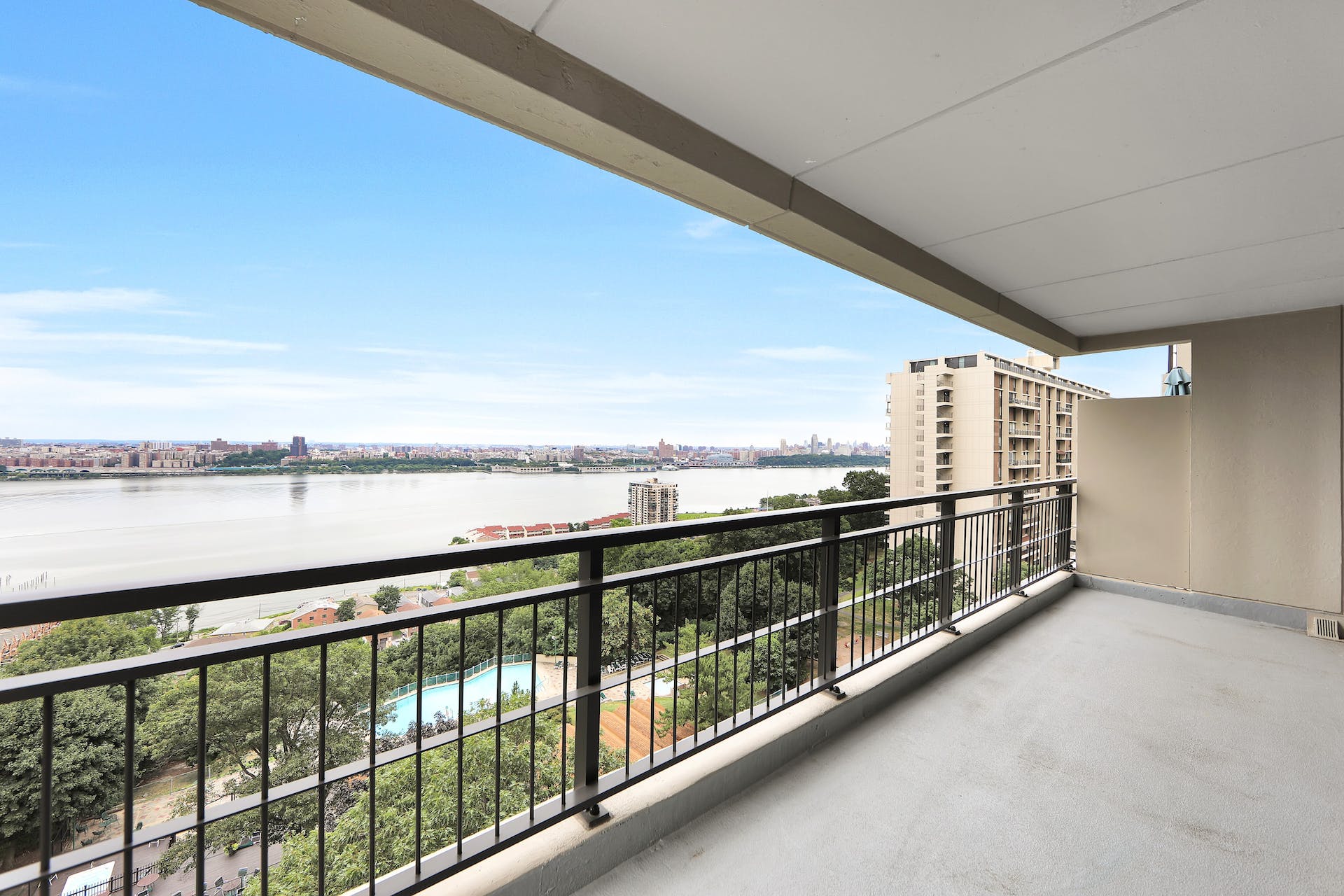 2 Horizon Road, #1032