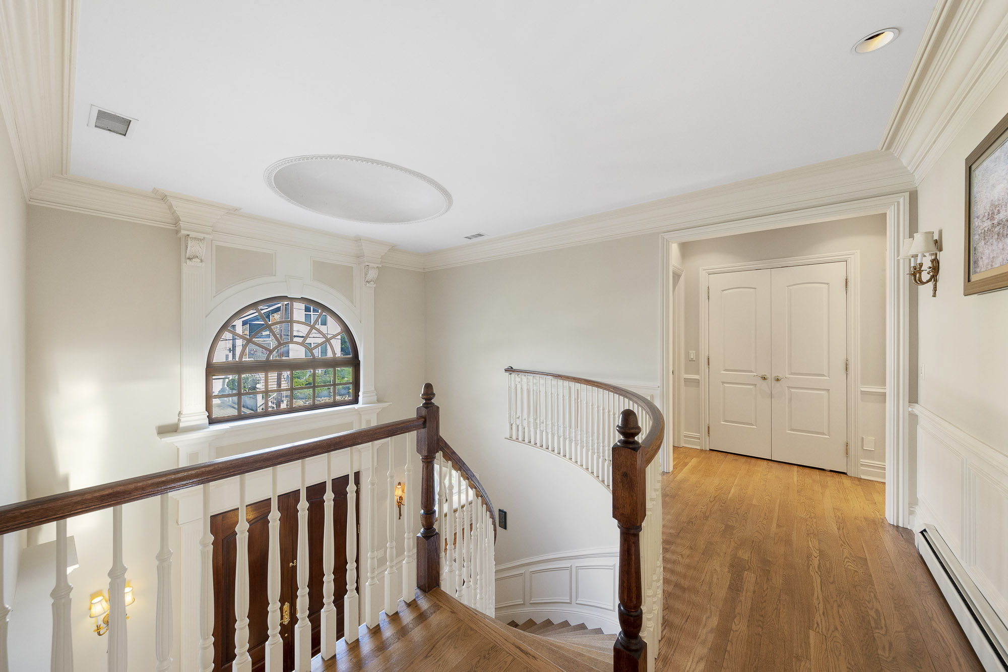 1093 Briar Way 