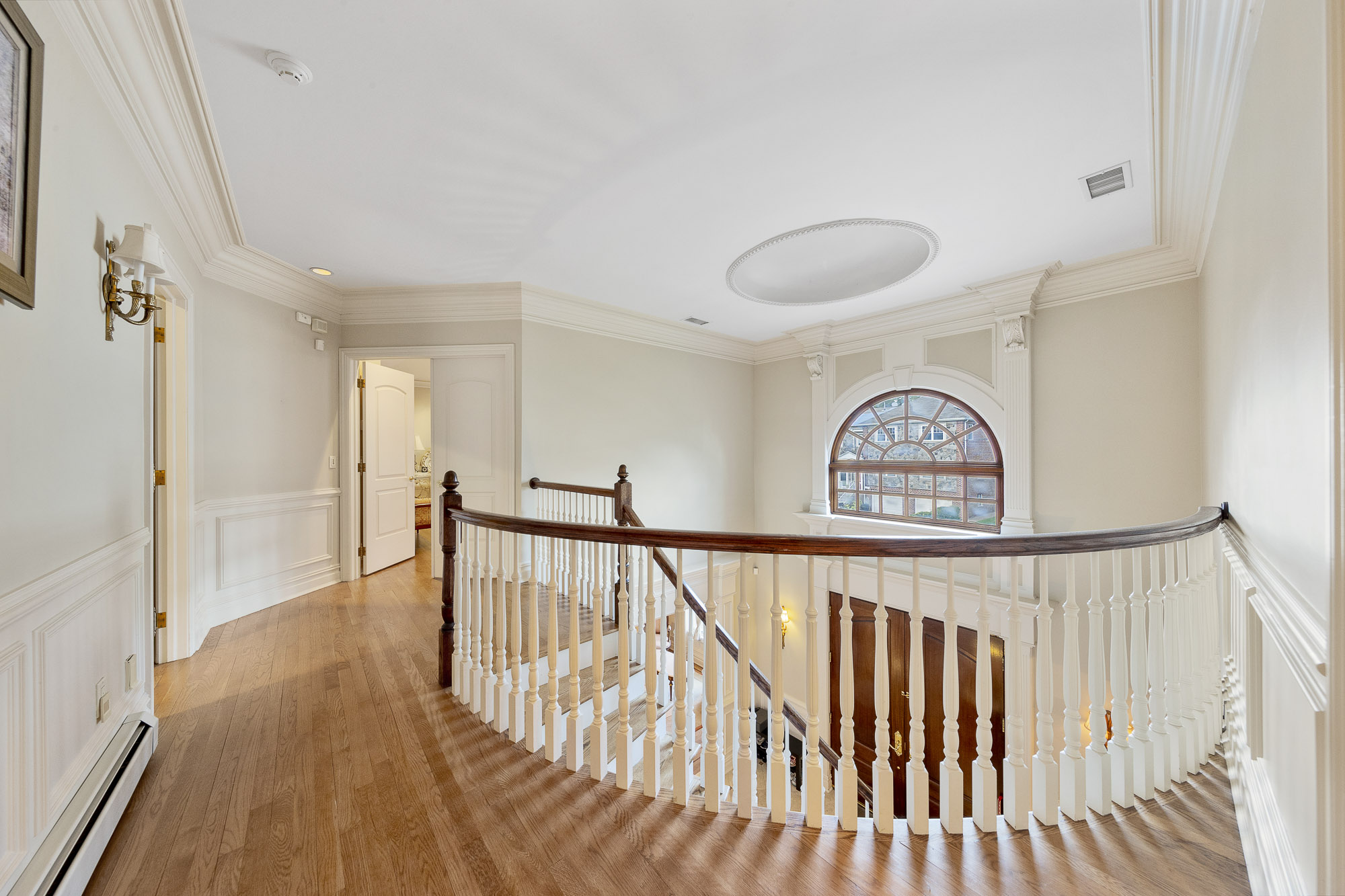 1093 Briar Way 
