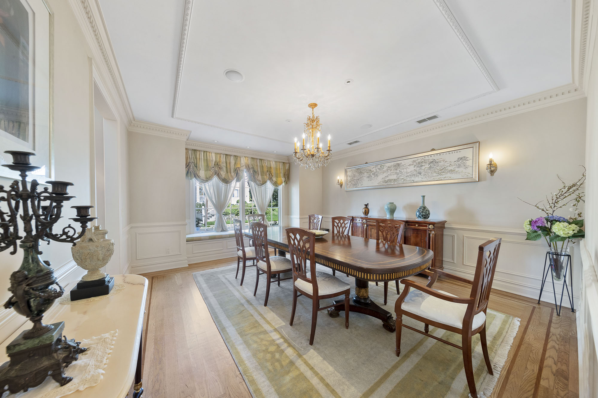 1093 Briar Way 