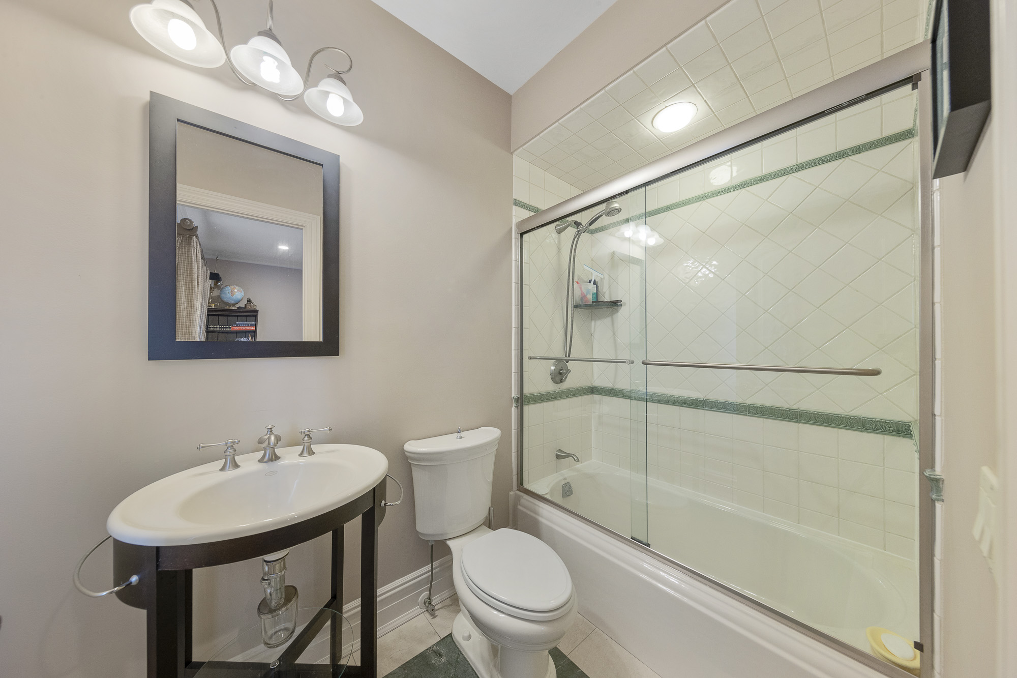 1093 Briar Way 