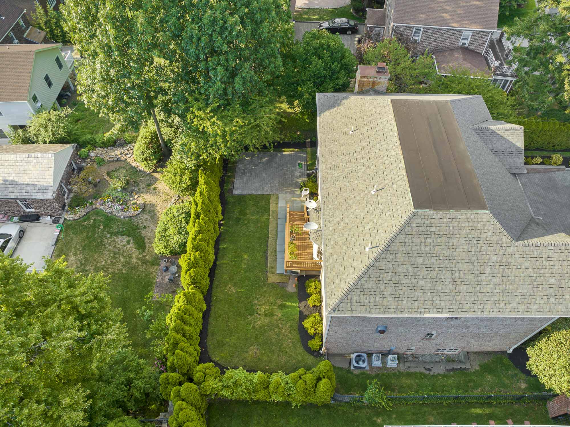 1093 Briar Way 