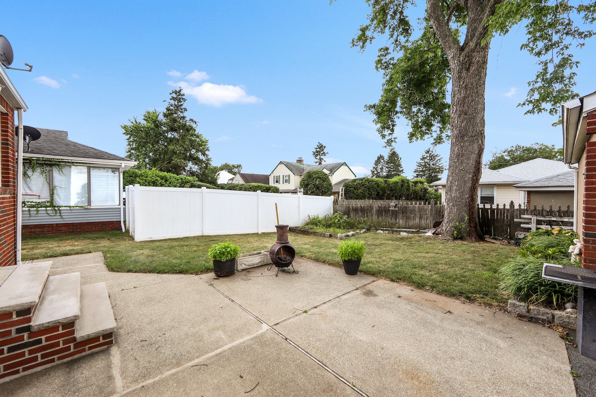 2-30 Lyncrest Avenue
