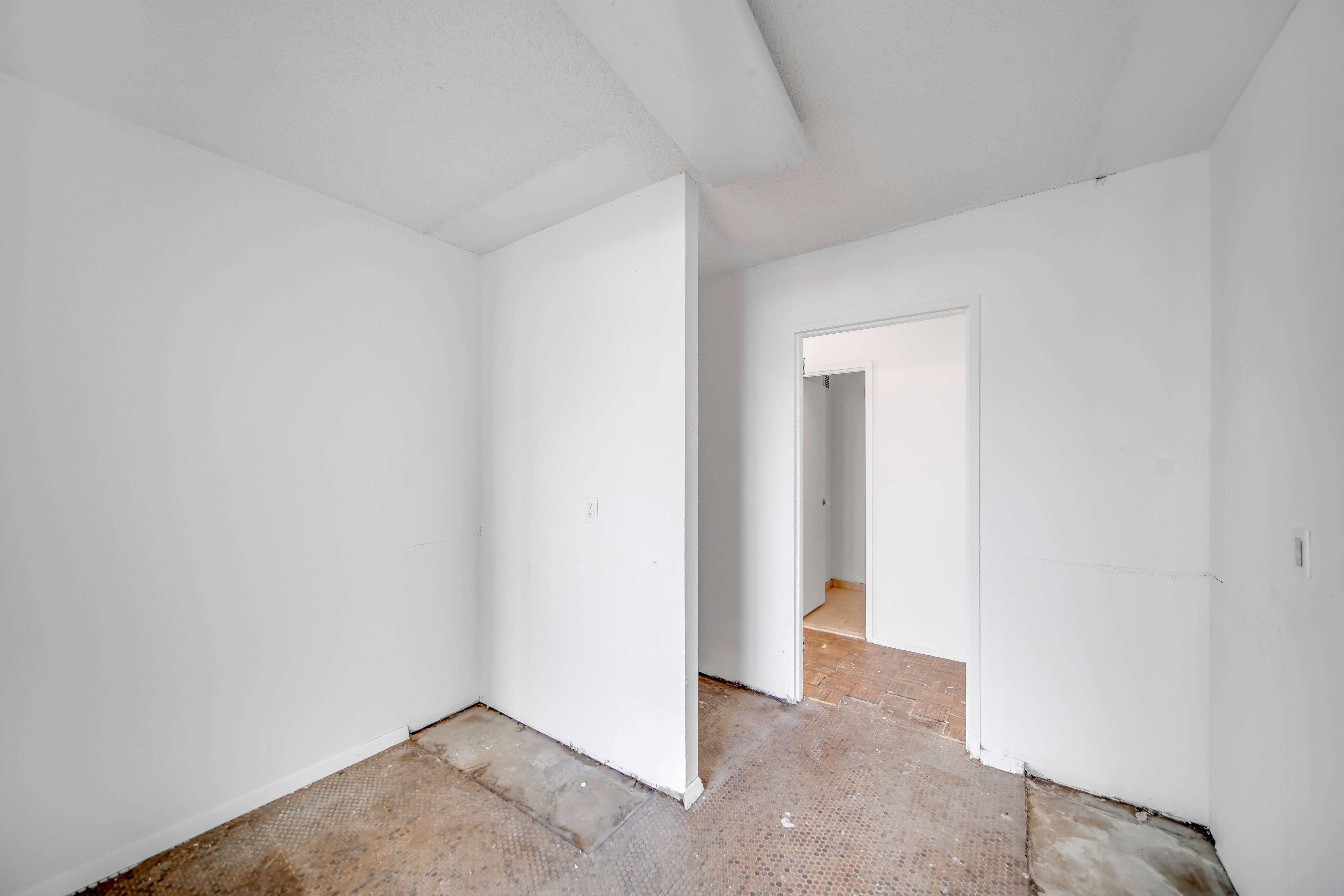 1600 Parker Avenue Unit# 24J