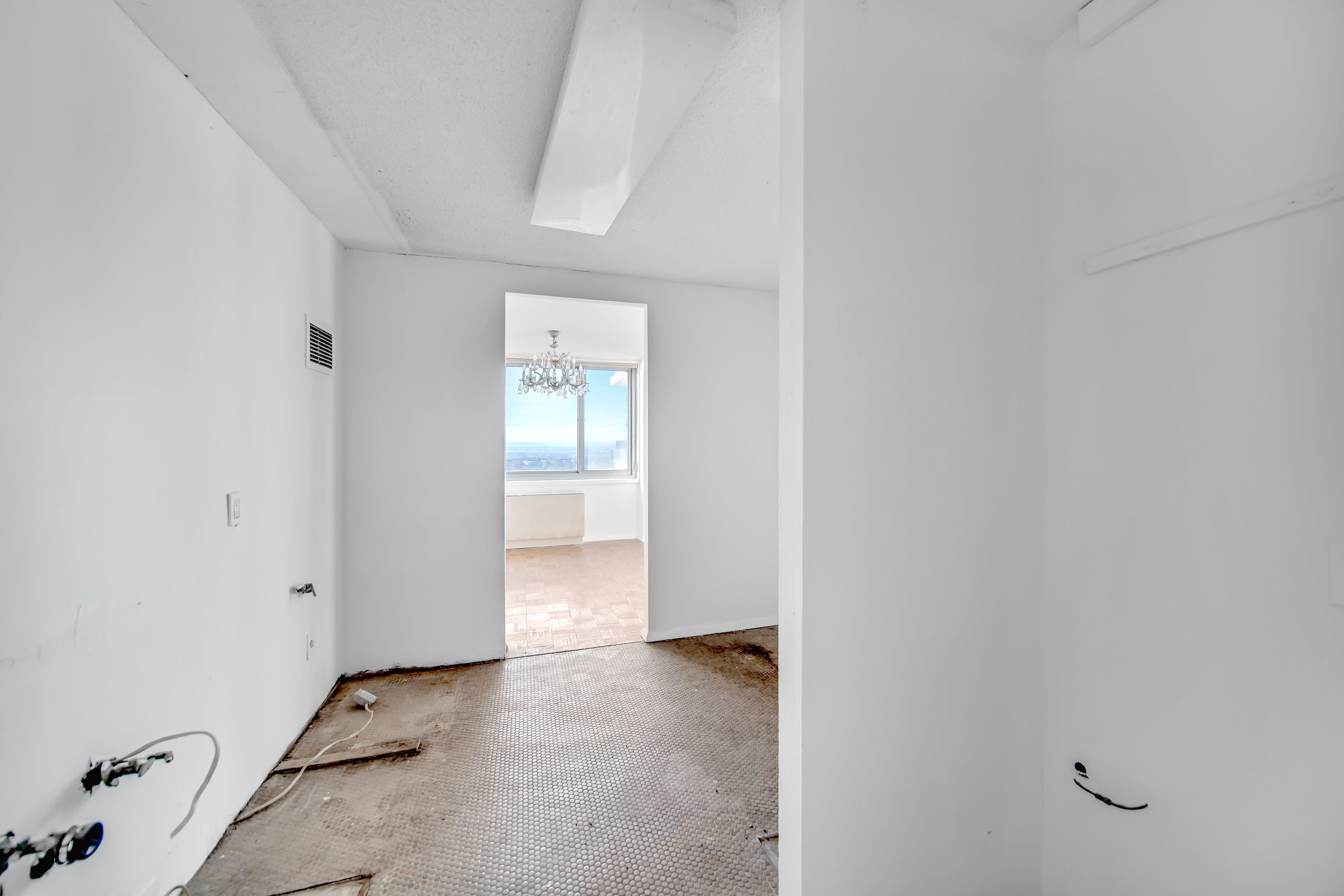 1600 Parker Avenue Unit# 24J