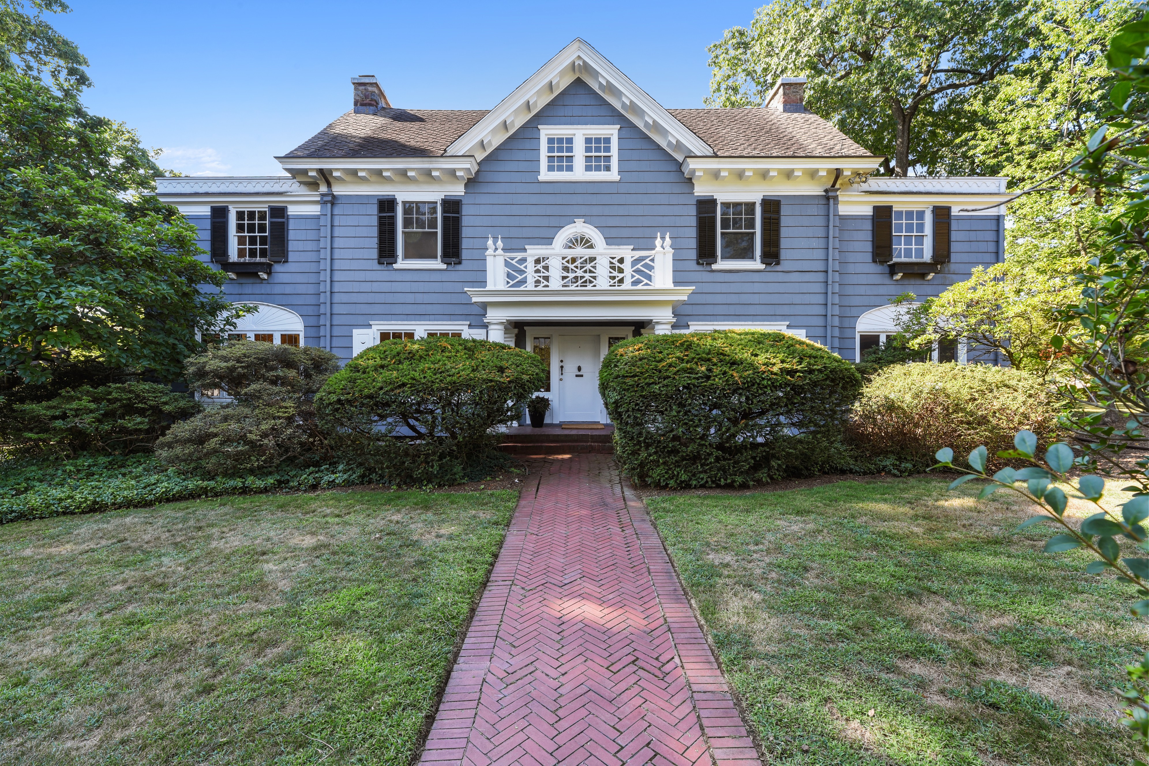 152 Clarewill Avenue