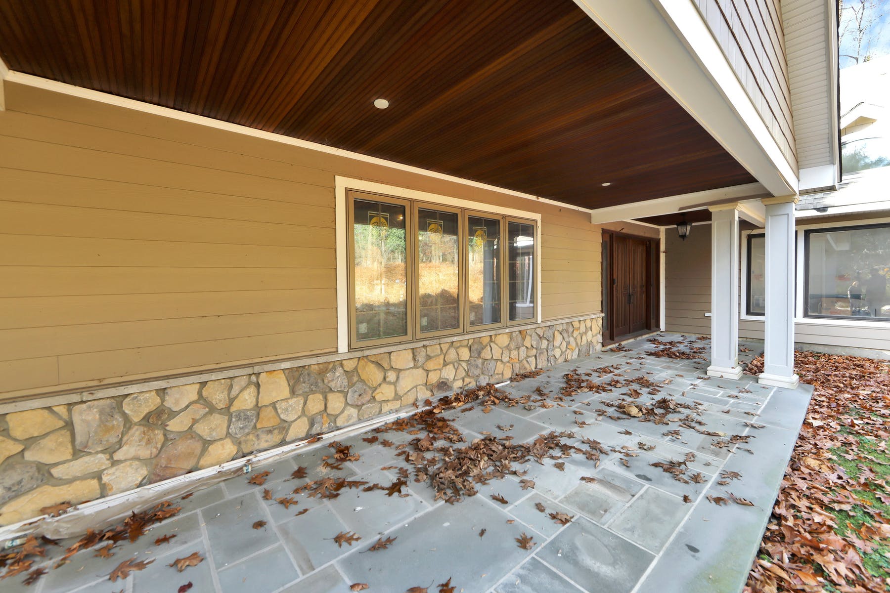 153 E Allendale Rd 