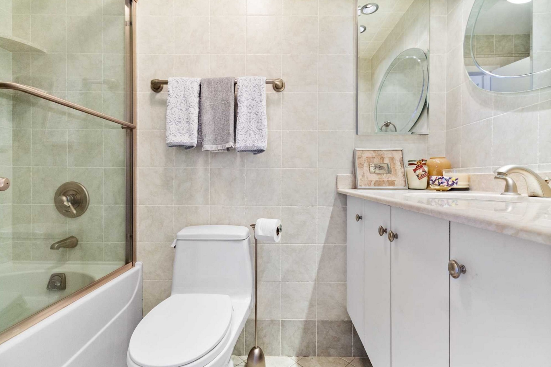 300 Winston Drive, #2822