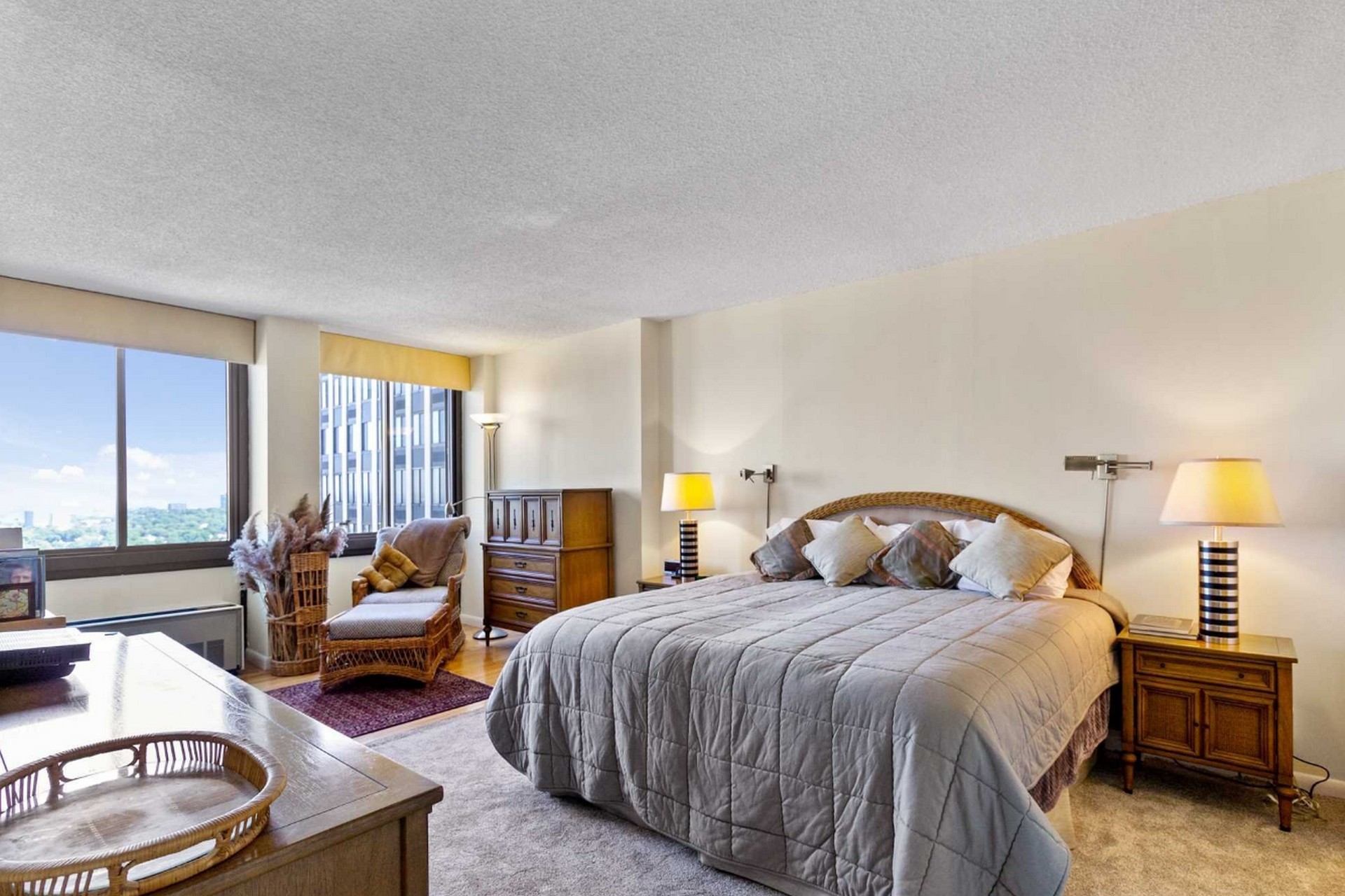 300 Winston Drive, #2822