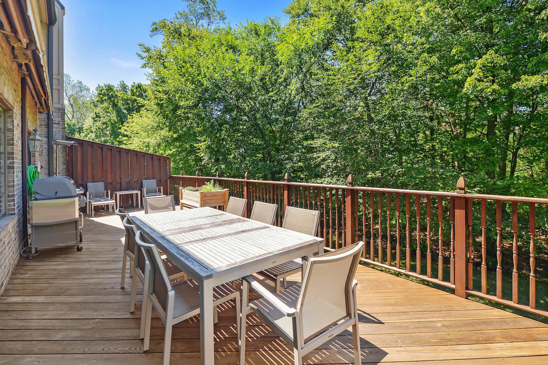 299 Chelsea Manor
