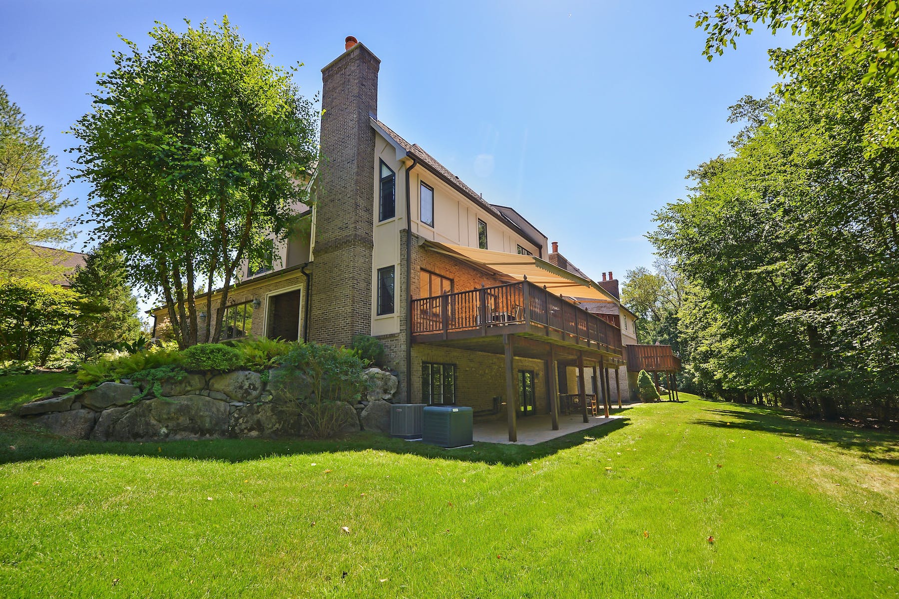 299 Chelsea Manor