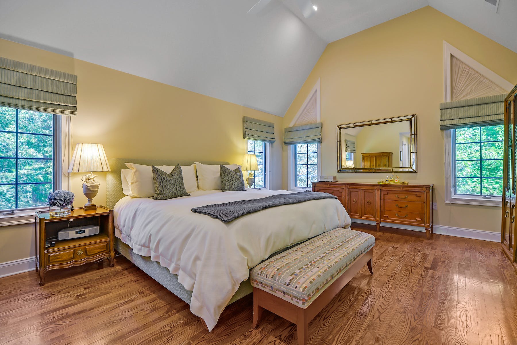 299 Chelsea Manor