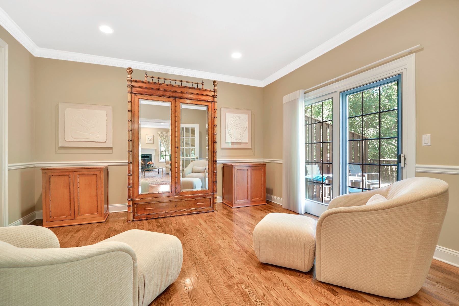 299 Chelsea Manor