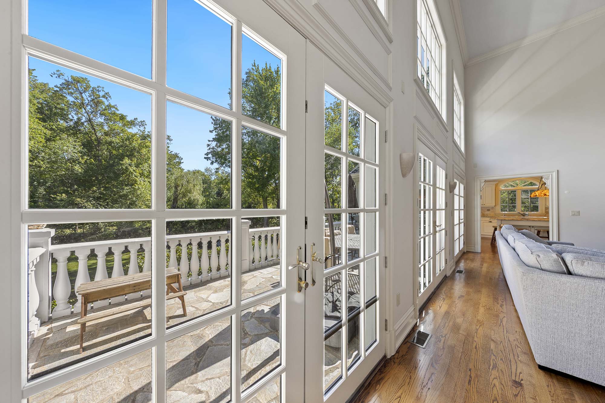 10 Emerald Woods Court