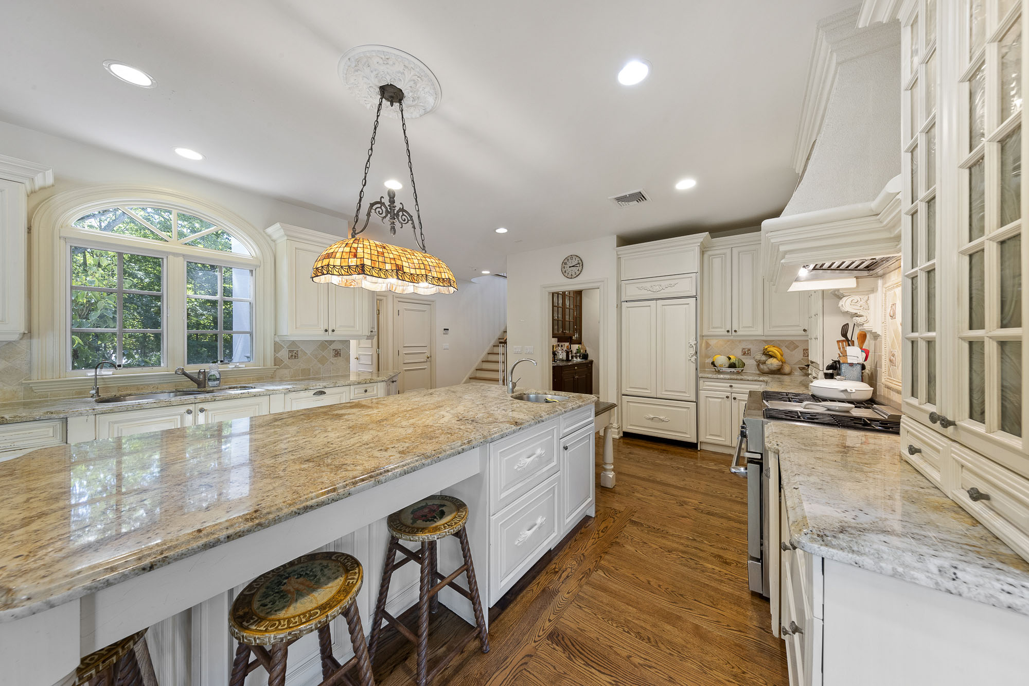 10 Emerald Woods Court