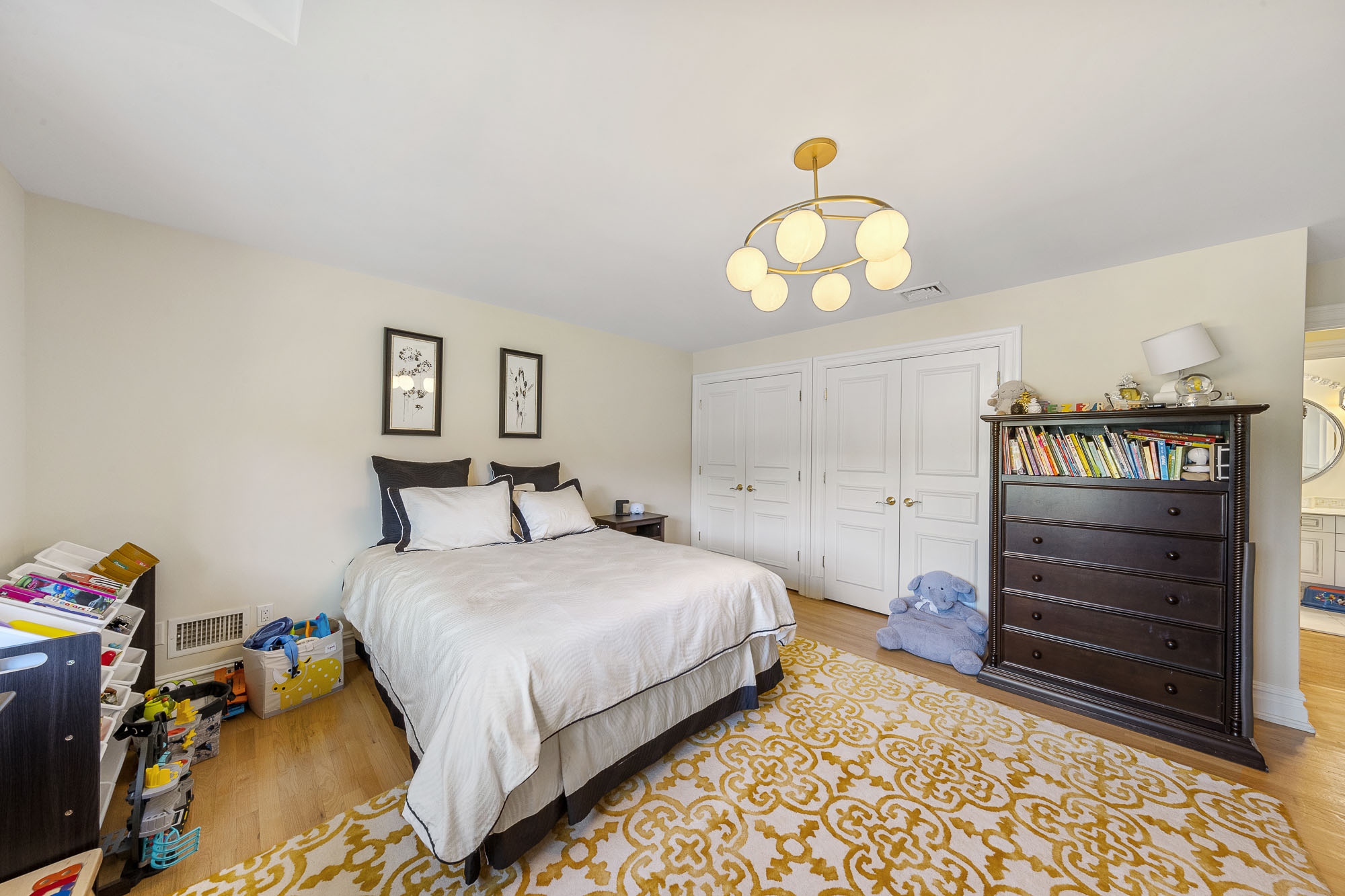 10 Emerald Woods Court