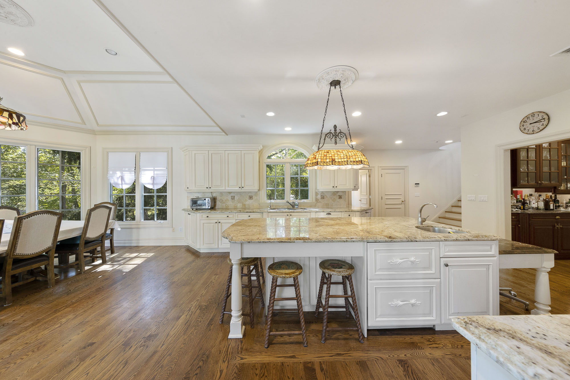 10 Emerald Woods Court