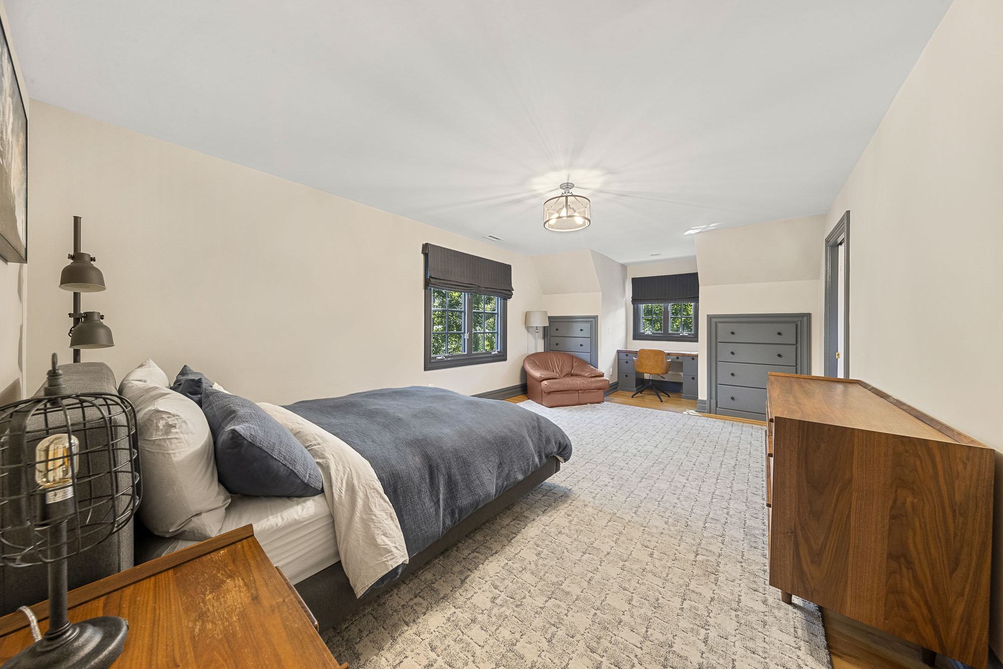 10 Emerald Woods Court