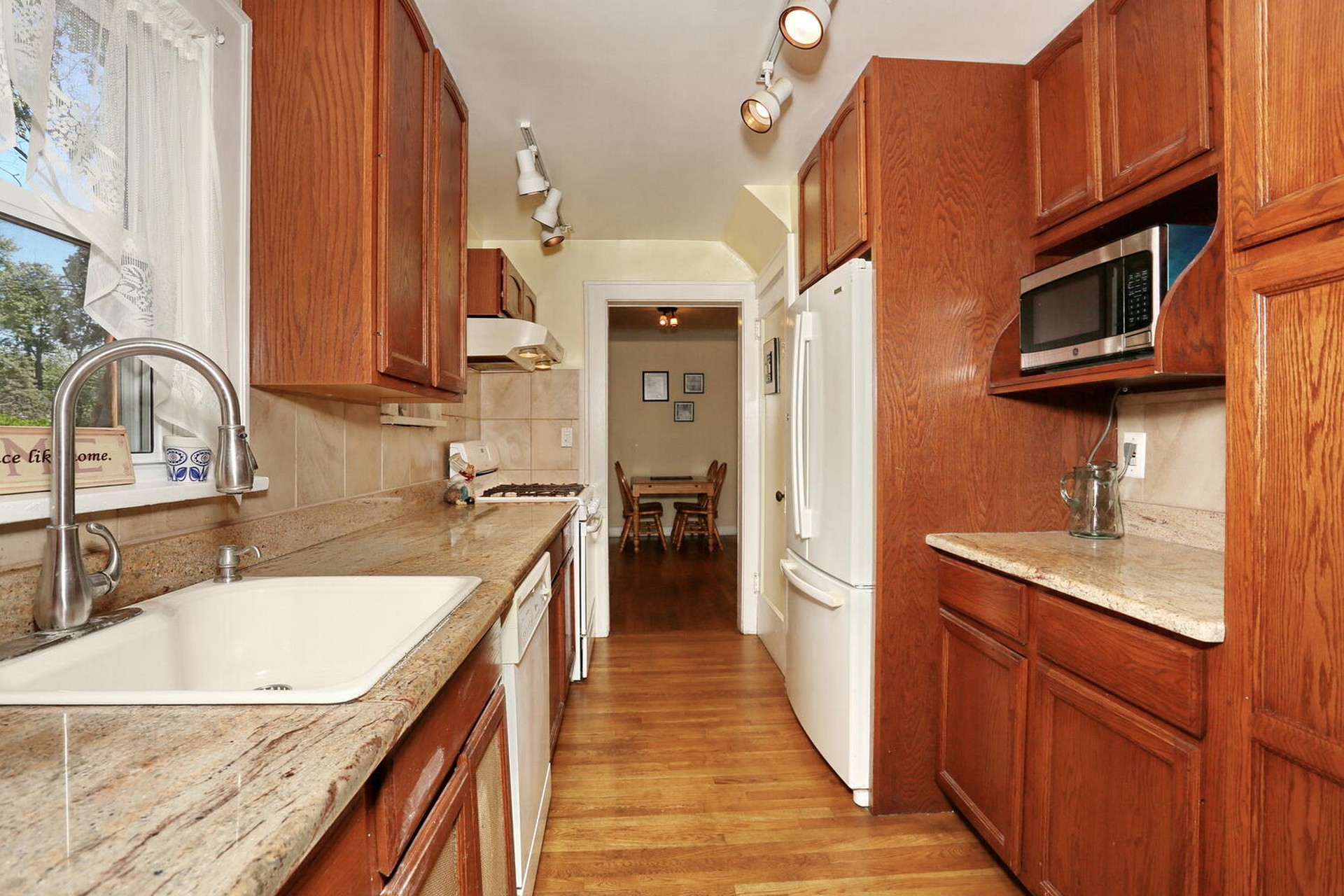 2 Delaware Avenue