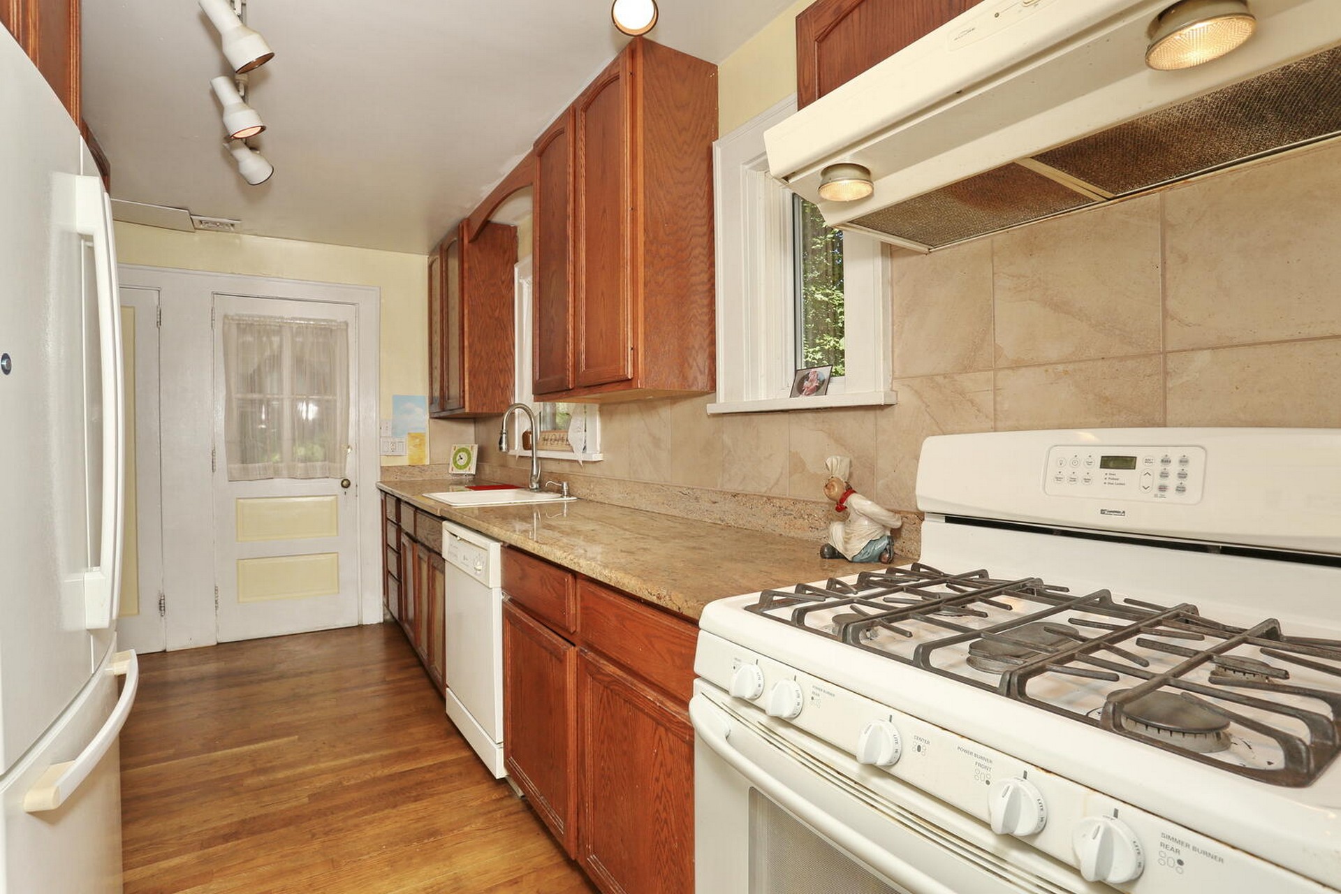 2 Delaware Avenue