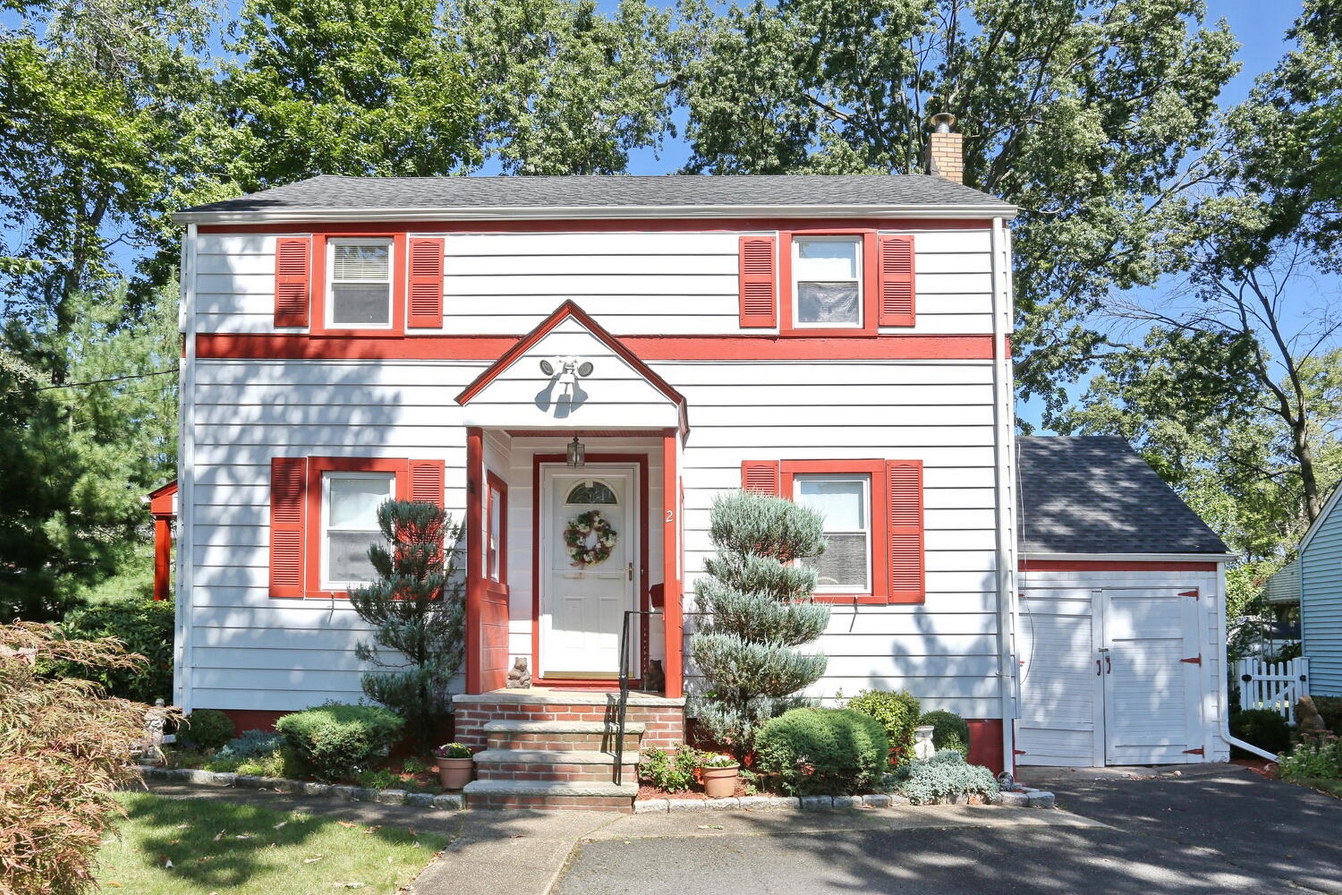 2 Delaware Avenue