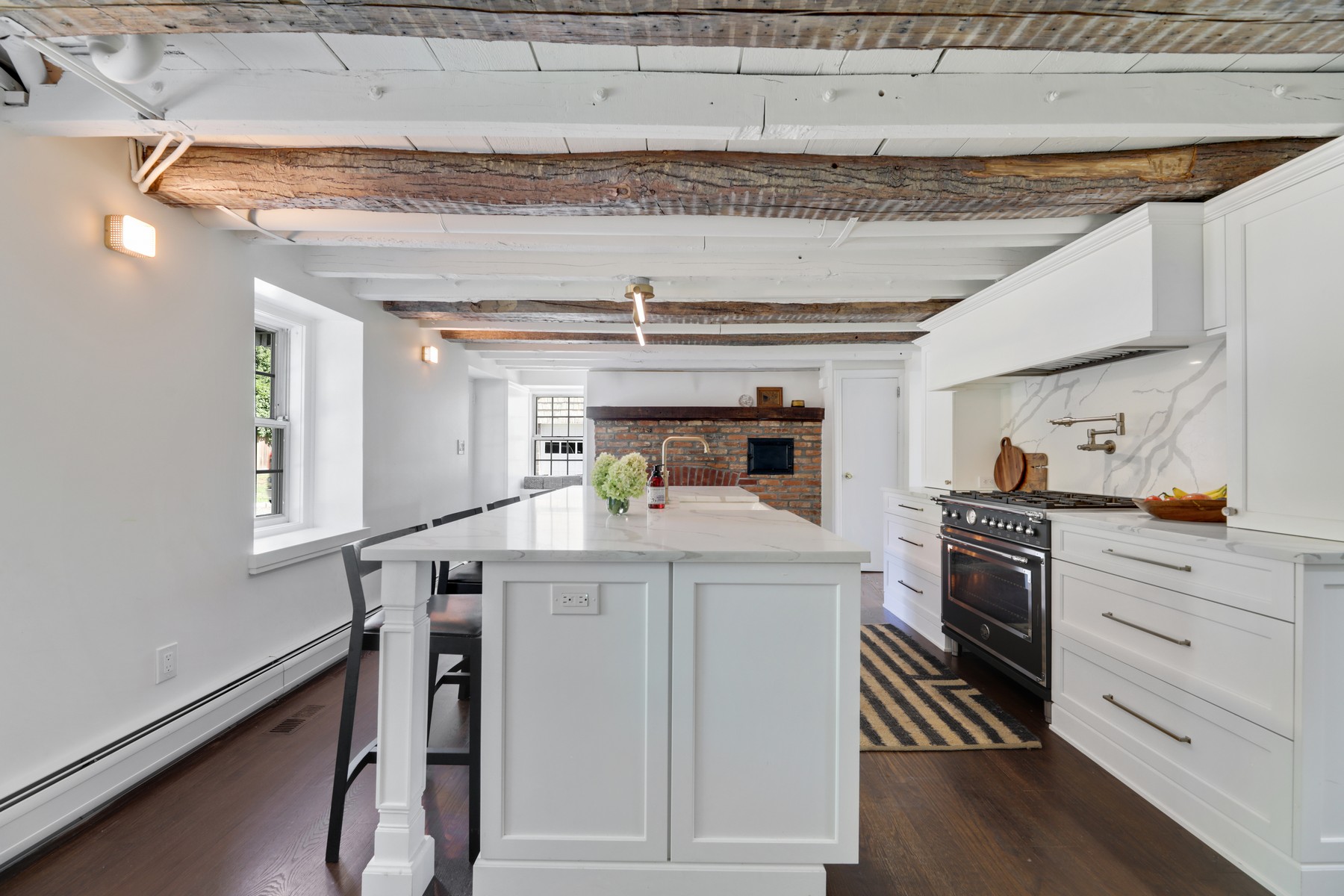 471 Valley Road