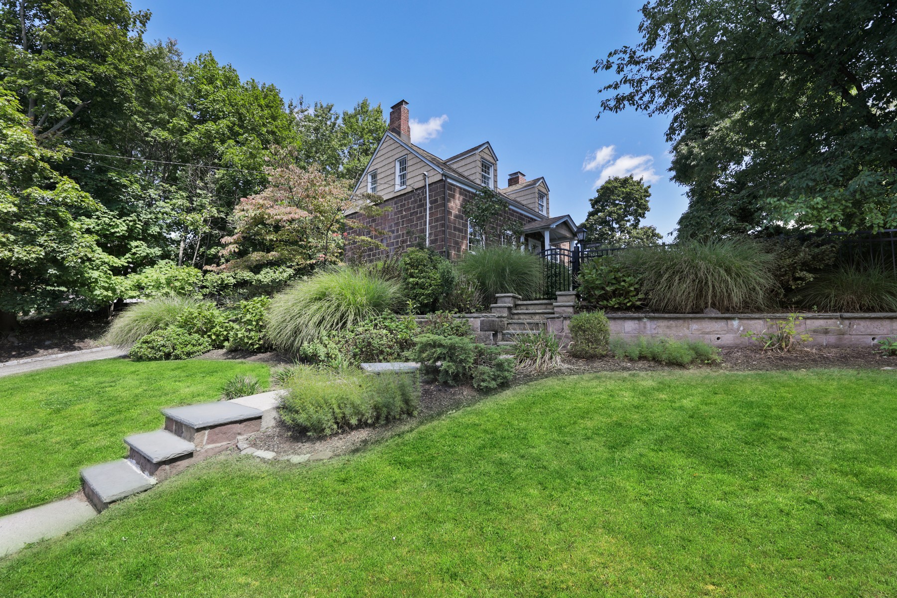 471 Valley Road