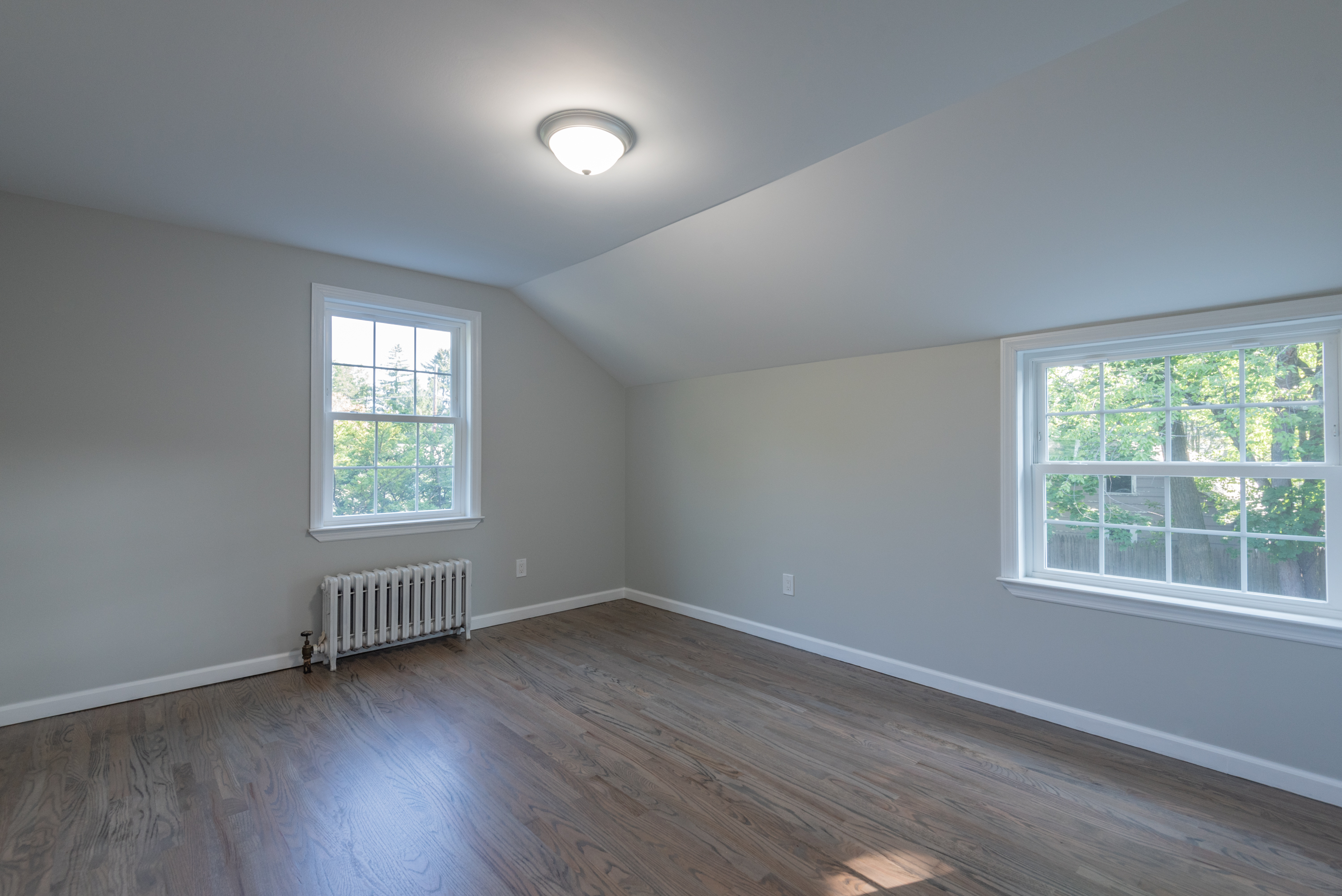 255 North Pleasant Avenue