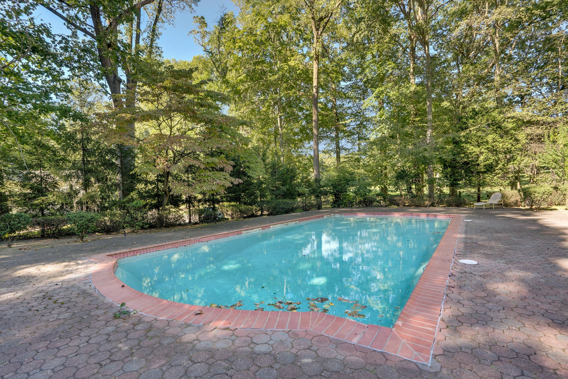 12 Duck Pond Road