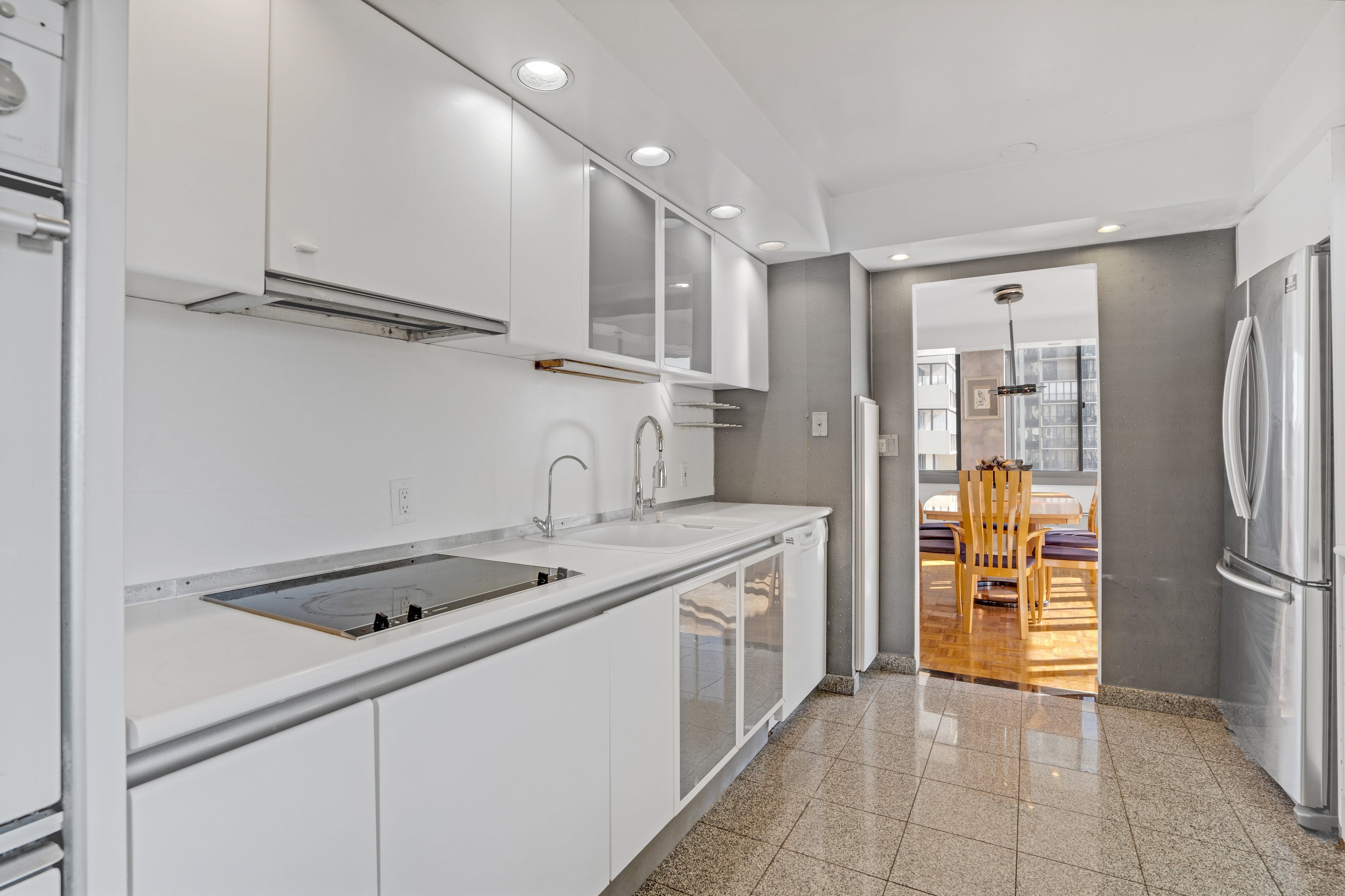 300 Winston Drive, #1517