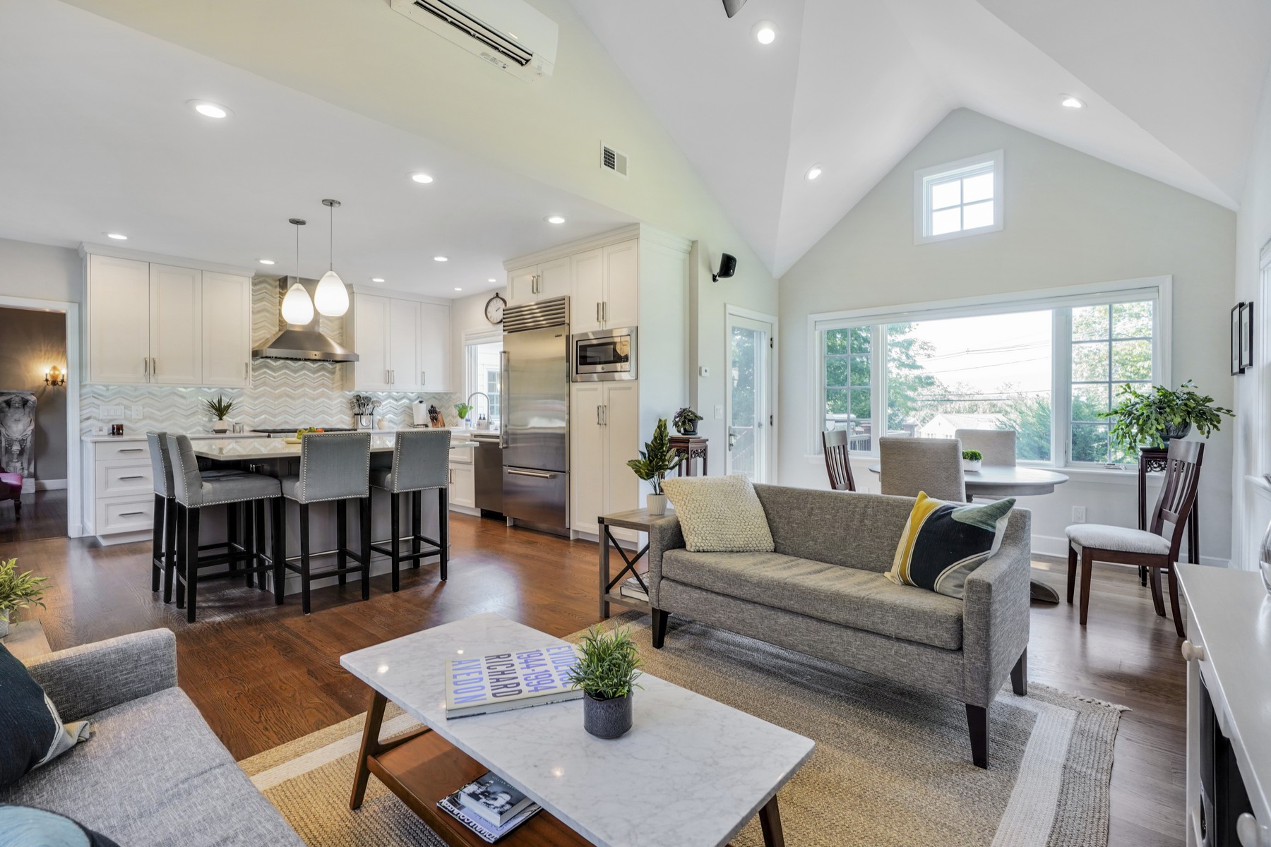 10 Afterglow Avenue