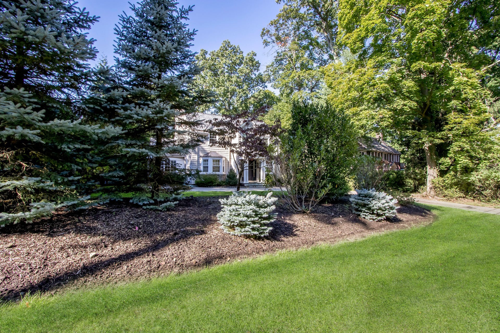 148 Highwood Avenue