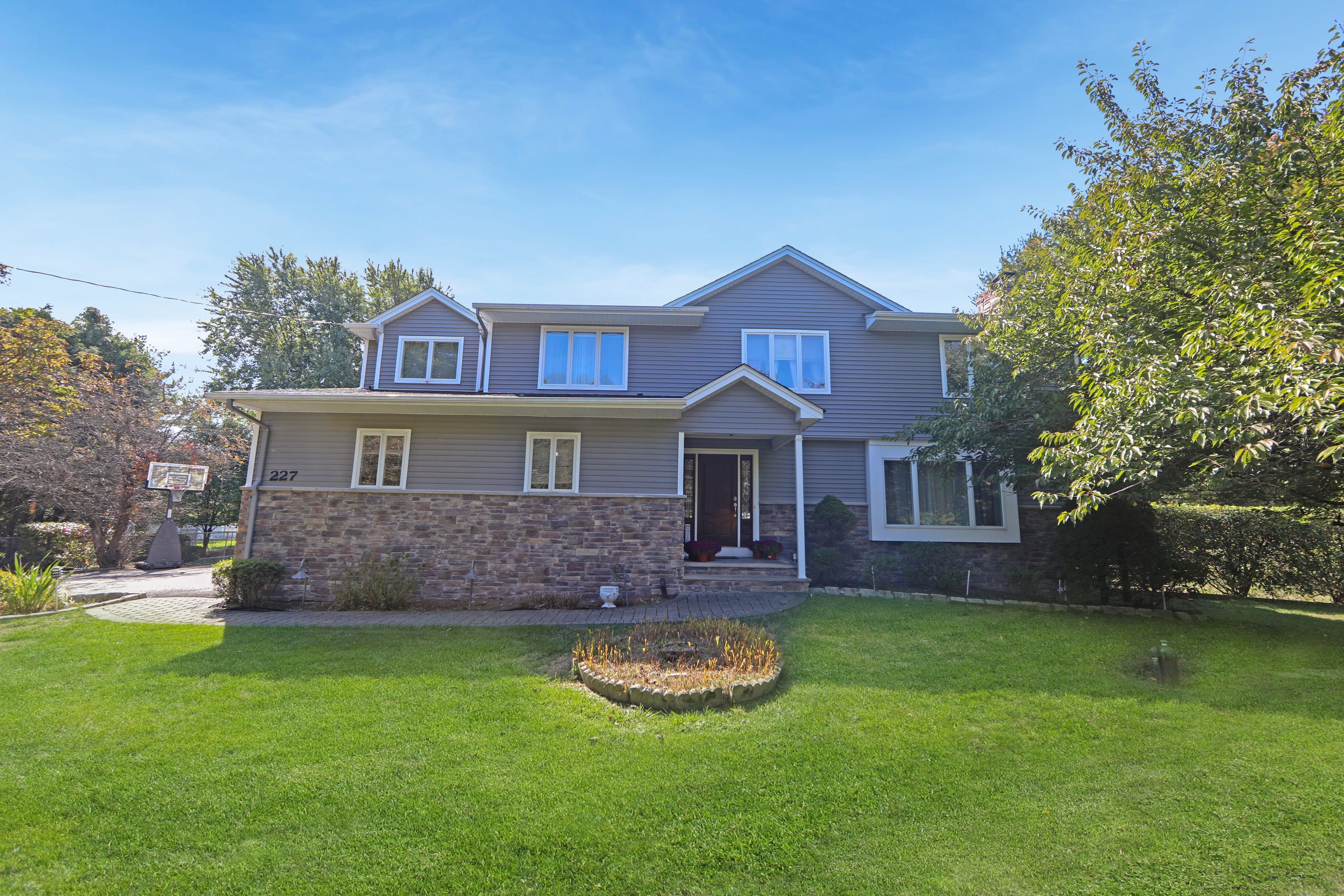 227 Oldwoods Road