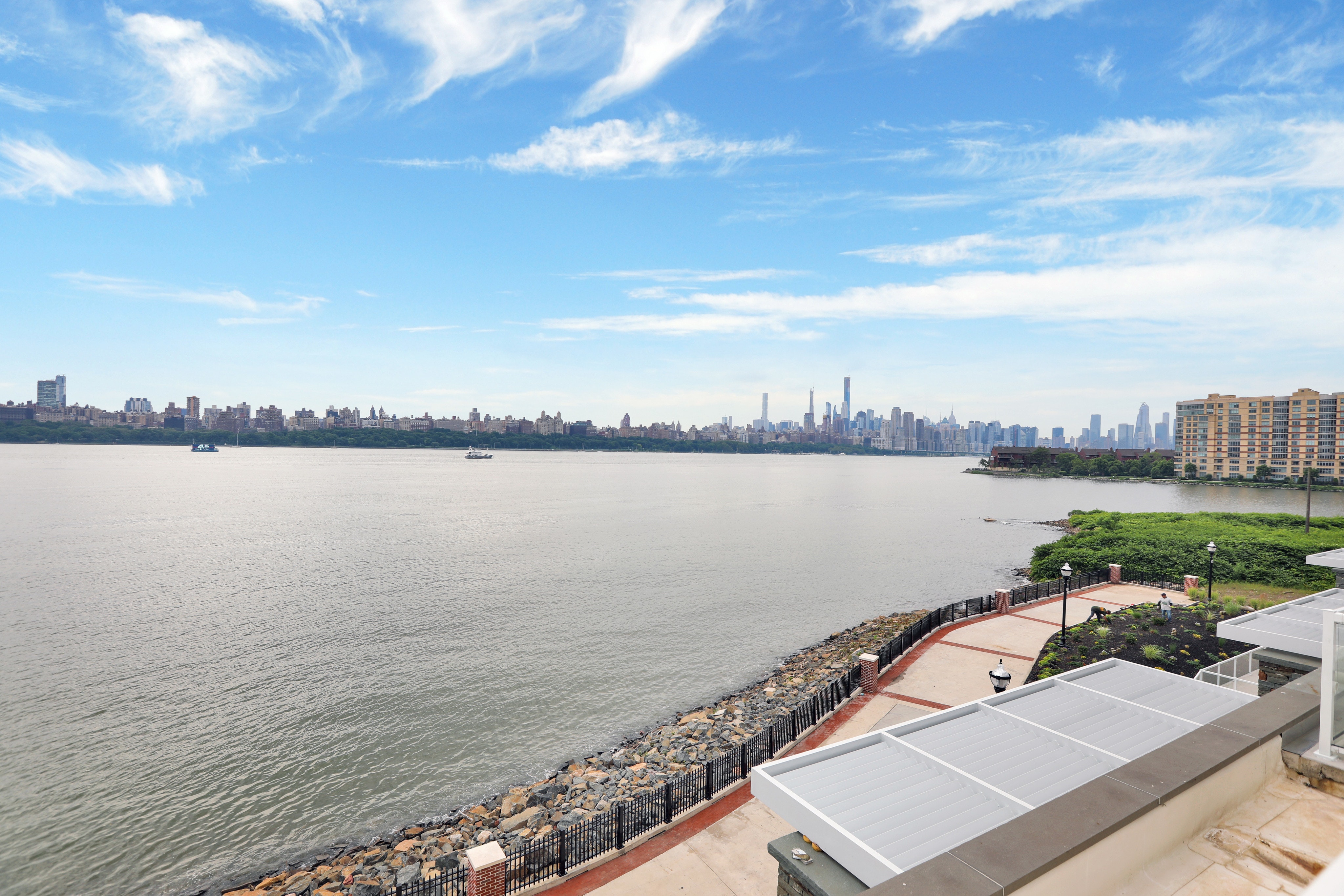 3 Somerset Lane, #305